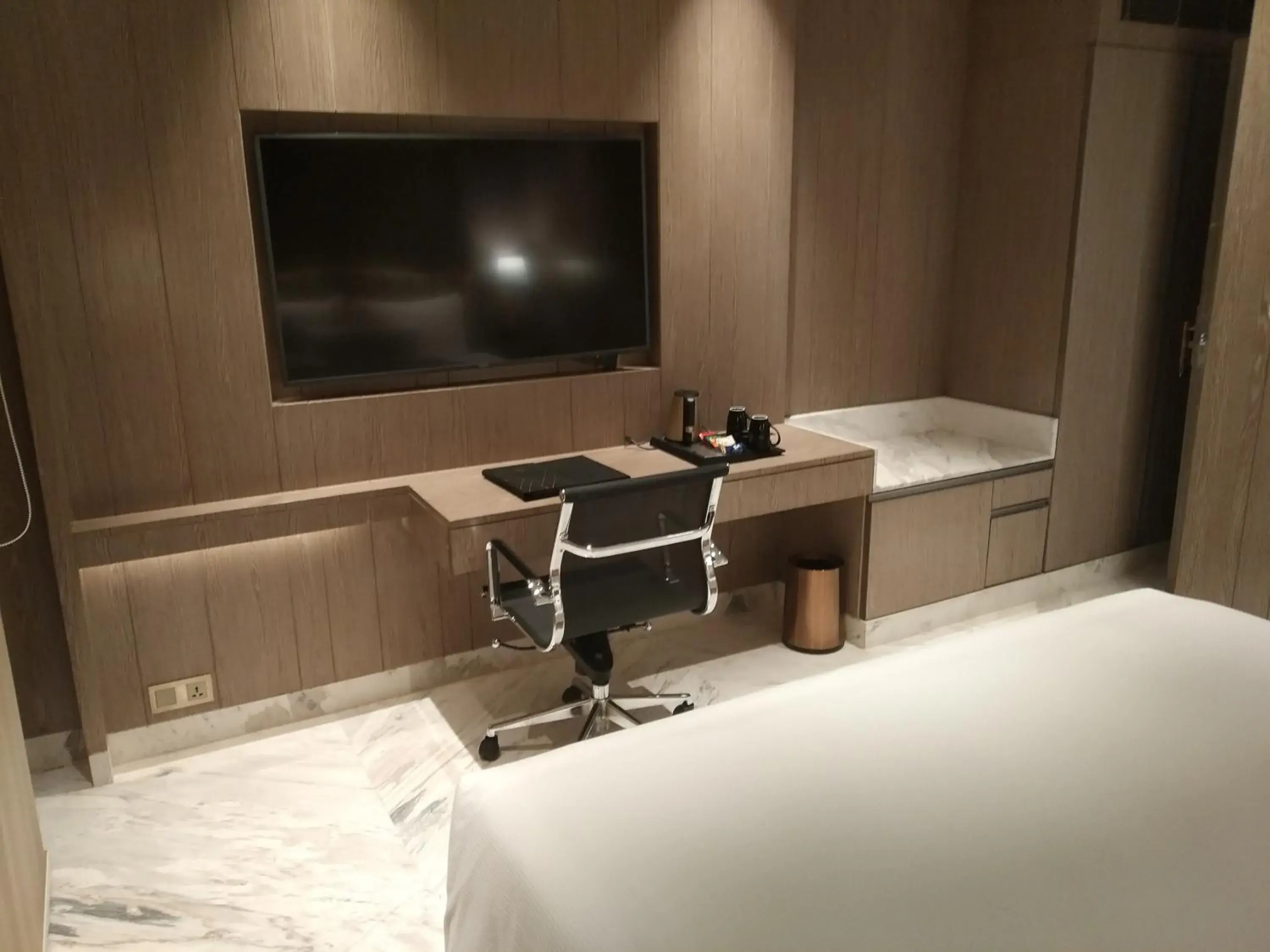 TV and multimedia, Bed in Vividus TV and multimedia, Bed in Vividus