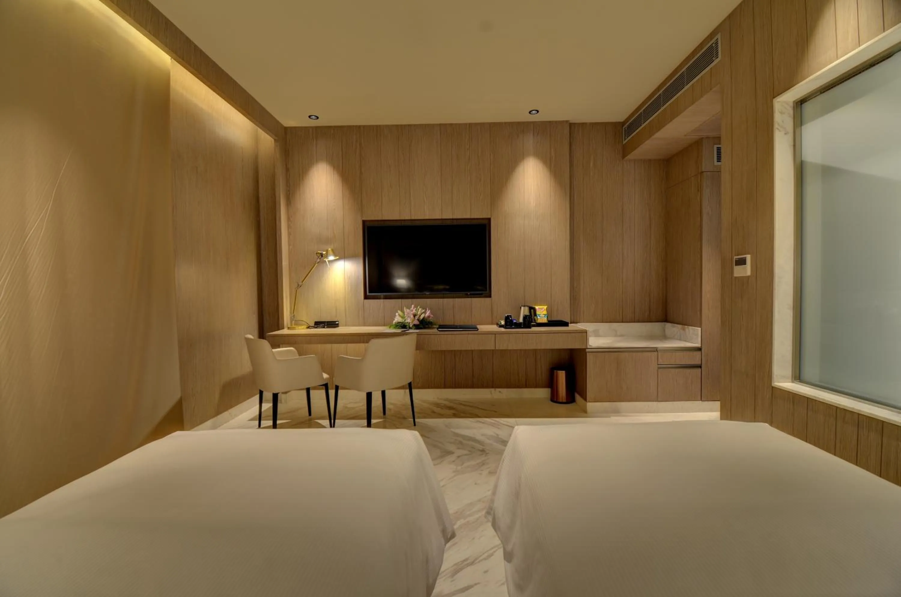 Seating area, Bed in Vividus