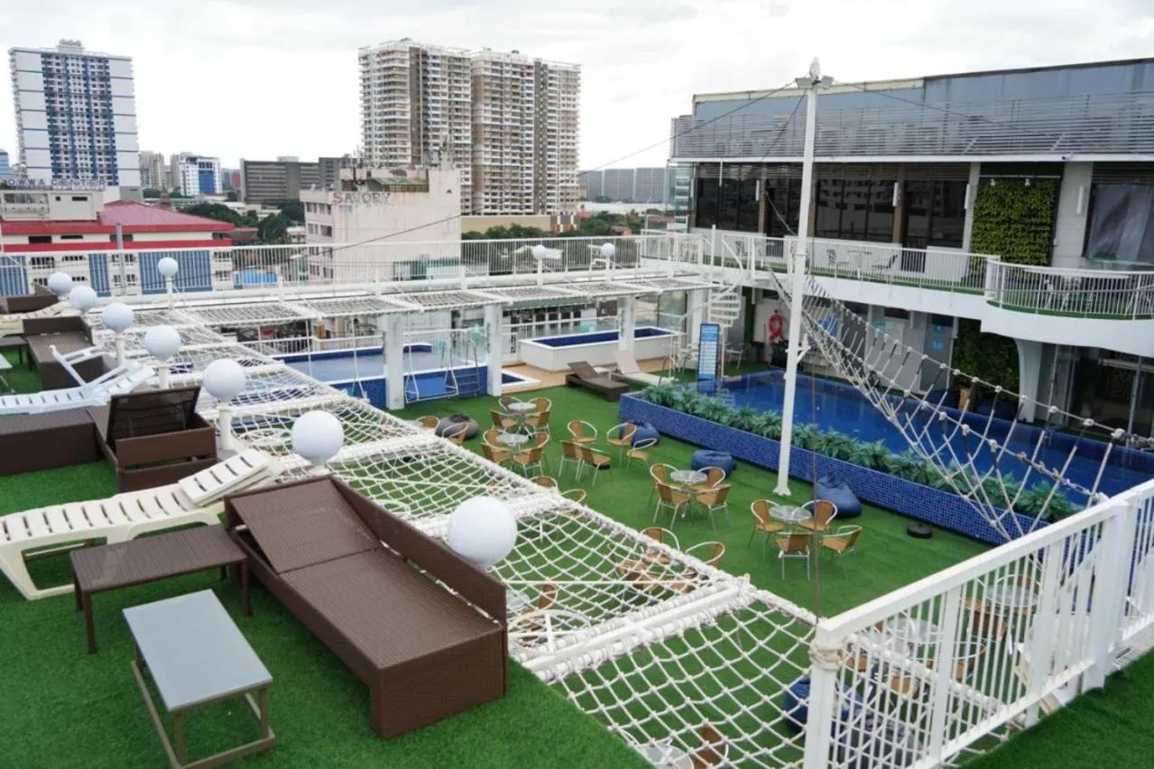 Selah Pods Hotel Manila