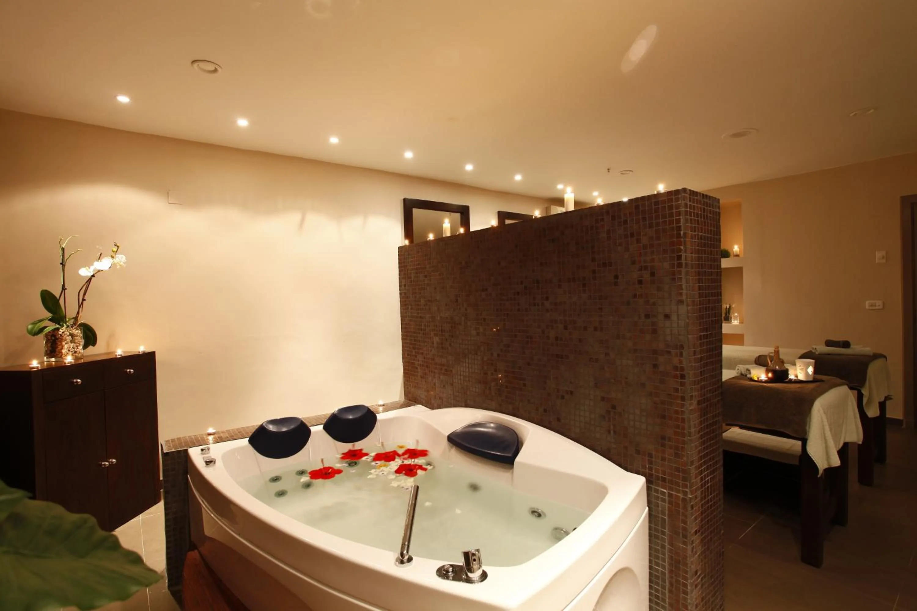 Spa and wellness centre/facilities in Regency Tunis Hotel