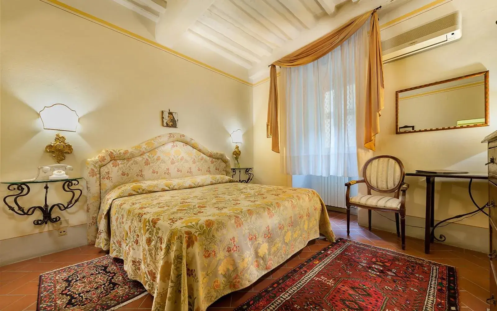 Standard Double or Twin Room in B&B Piccolo Hotel Standard Double or Twin Room in B&B Piccolo Hotel