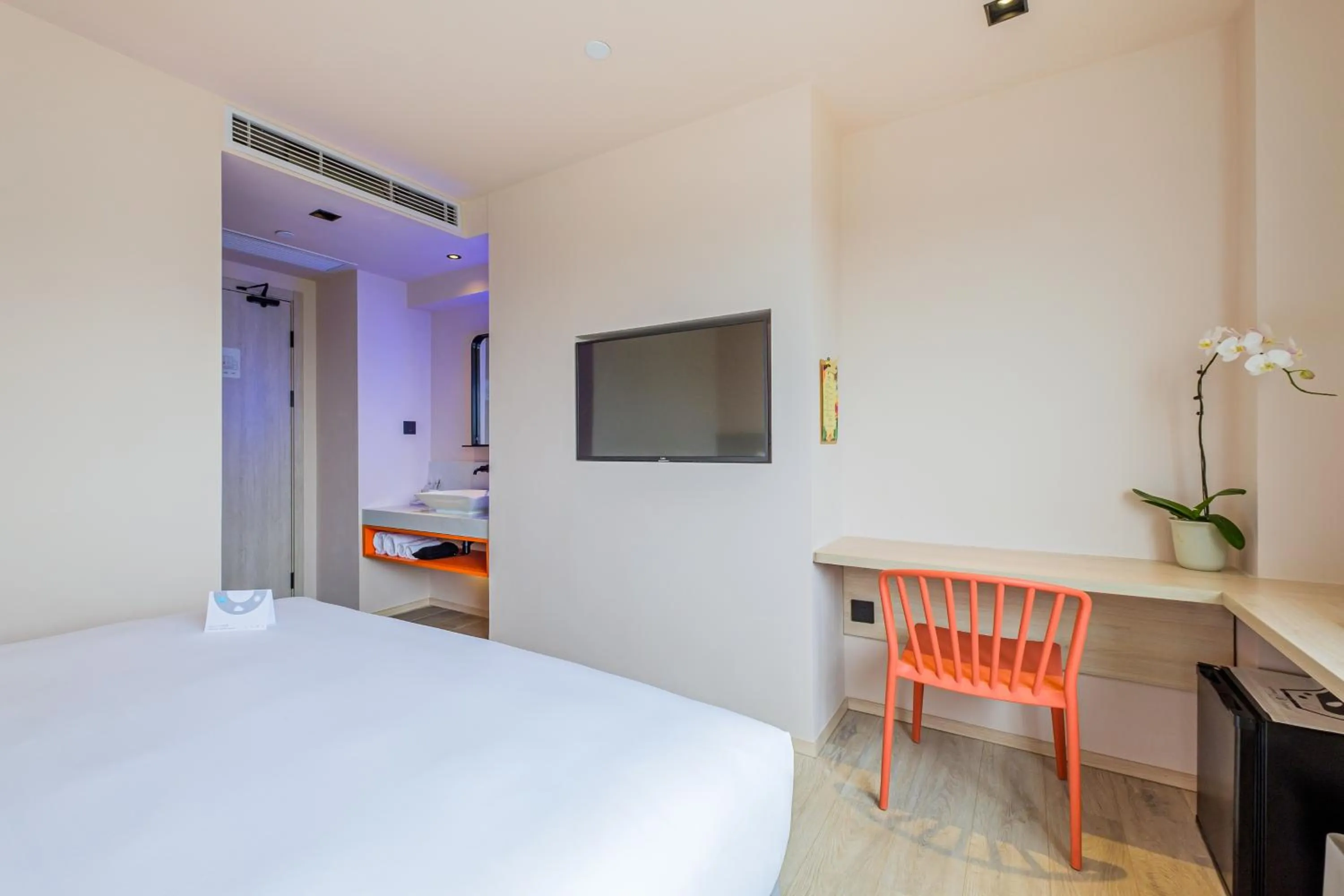 TV and multimedia, Bed in PACE HOTEL Suzhou Guanqian Branch