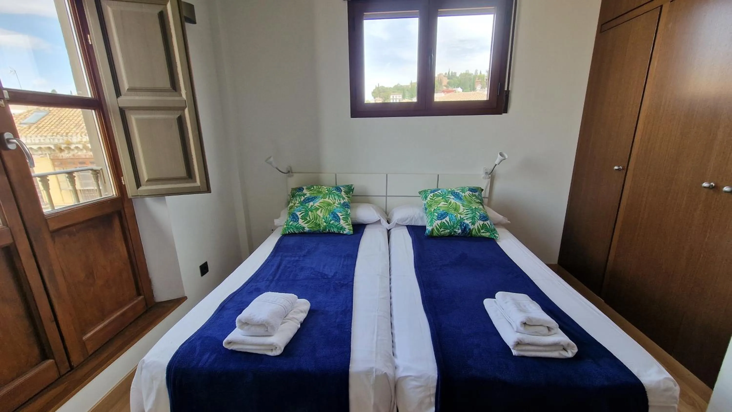 Bedroom, Bed in Imeda Apartamentos Escudo del Carmen 19