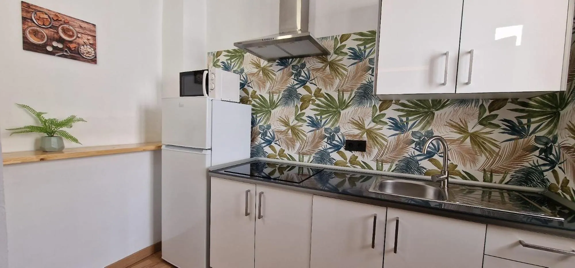 Kitchen or kitchenette in Imeda Apartamentos Escudo del Carmen 19
