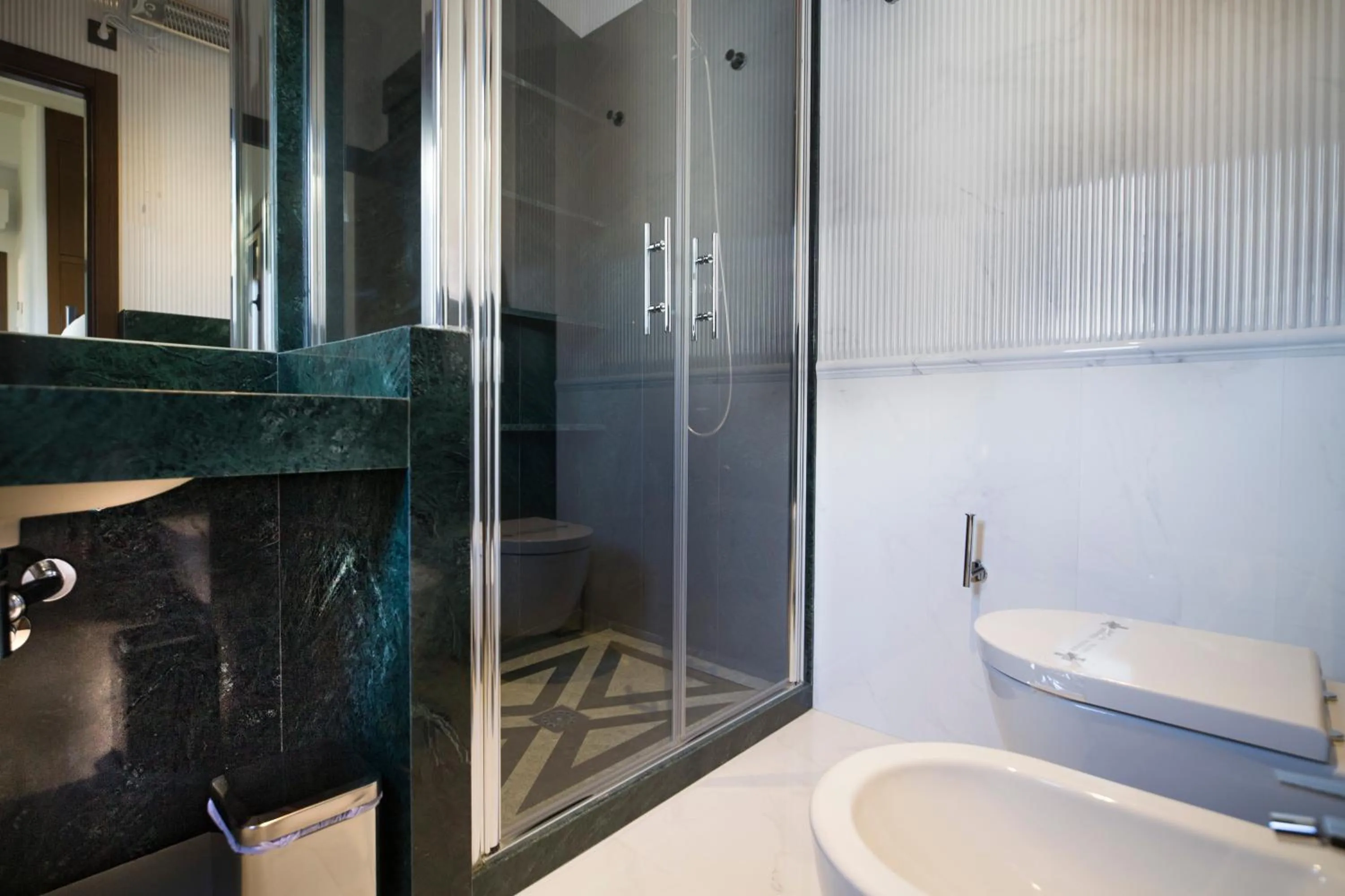 Bathroom in Imeda Apartamentos Escudo del Carmen 19