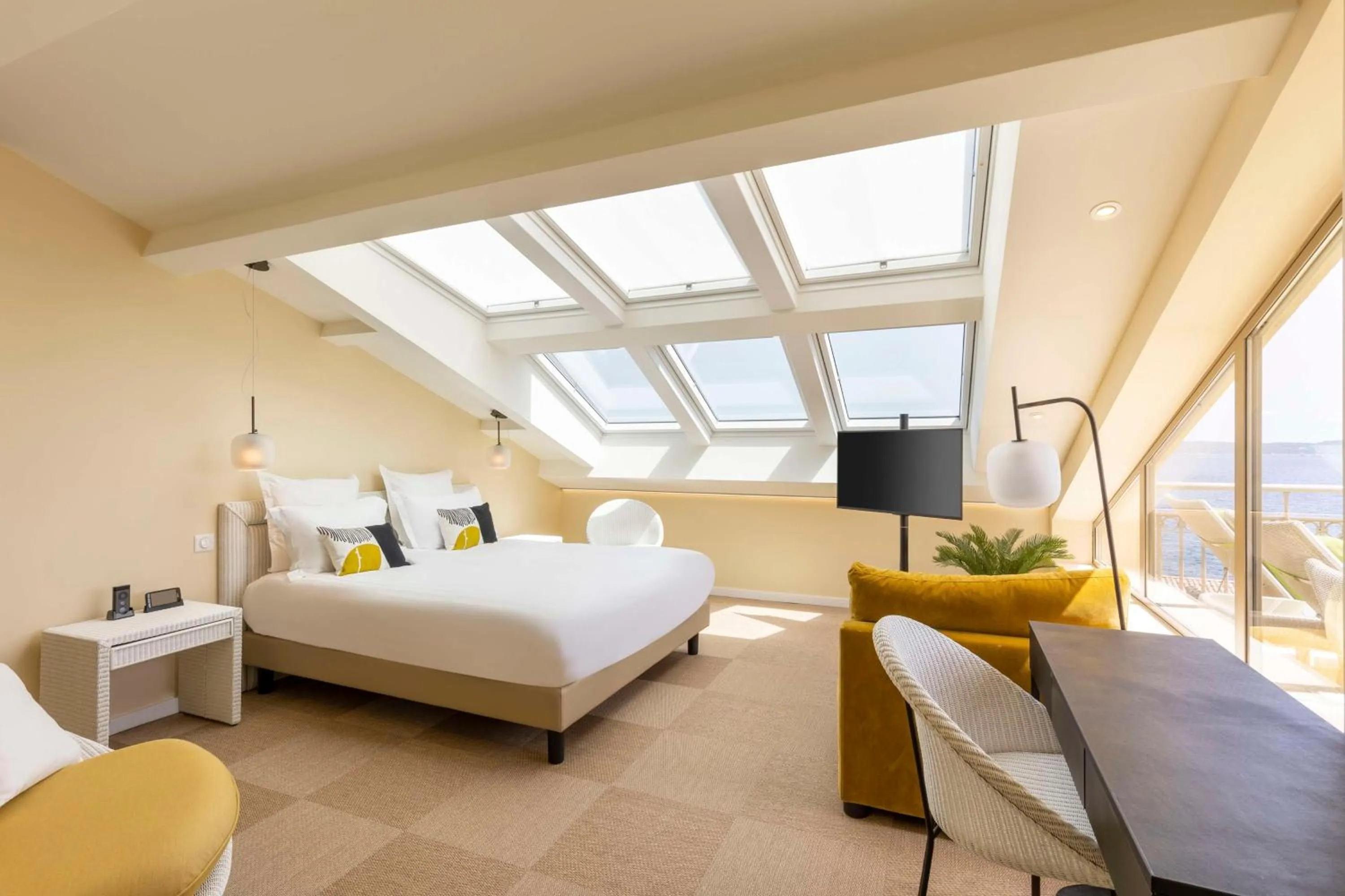 Photo of the whole room, Bed in Best Western Premier Montfleuri