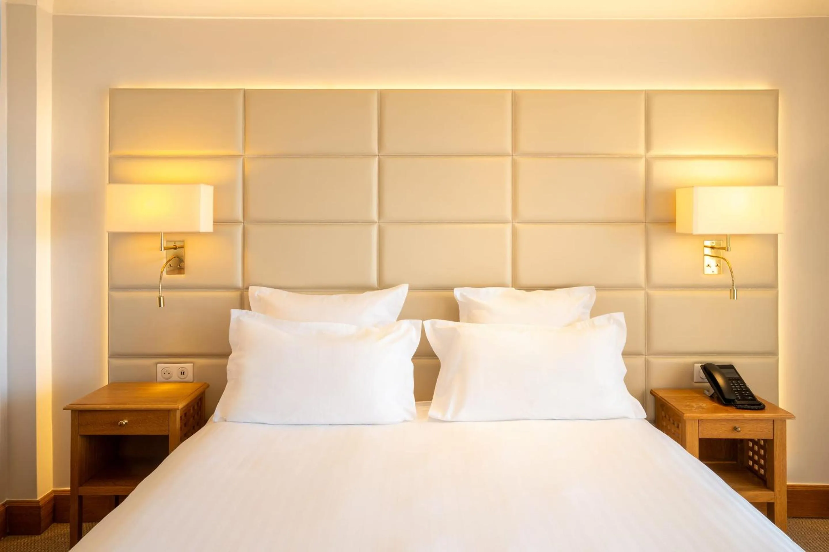 Bed in Best Western Premier Montfleuri