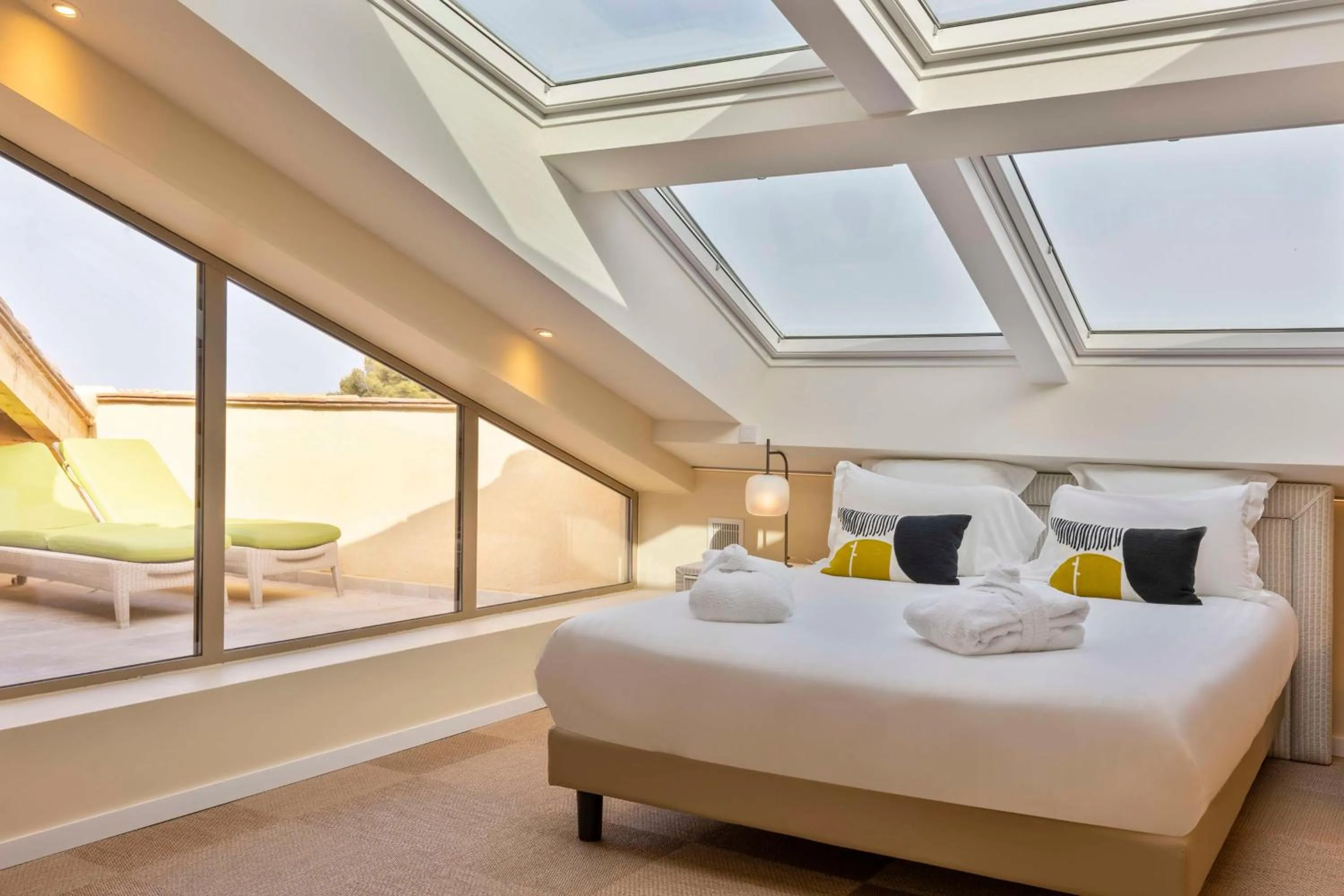 Photo of the whole room, Bed in Best Western Premier Montfleuri