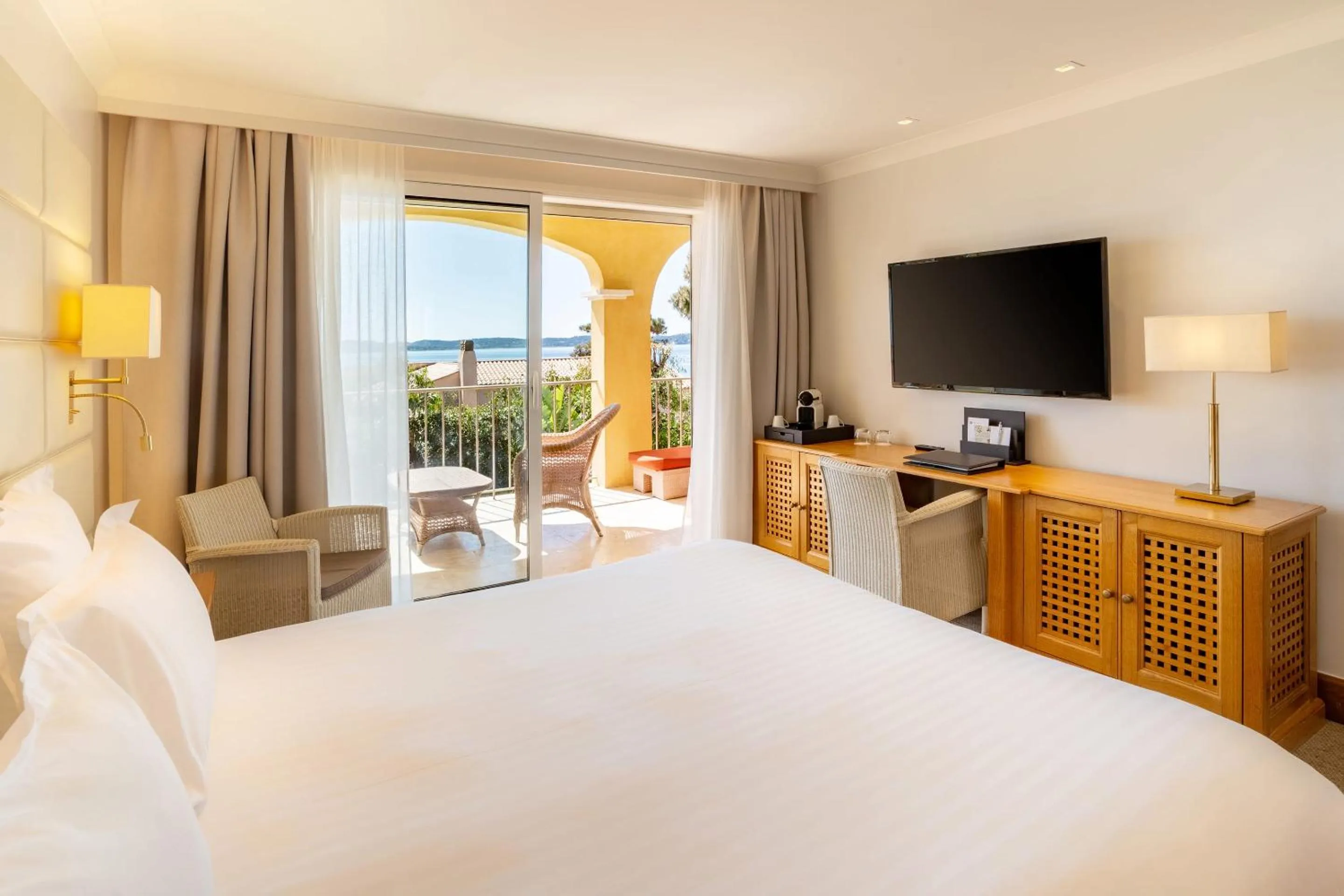 Bedroom, Bed in Best Western Premier Montfleuri