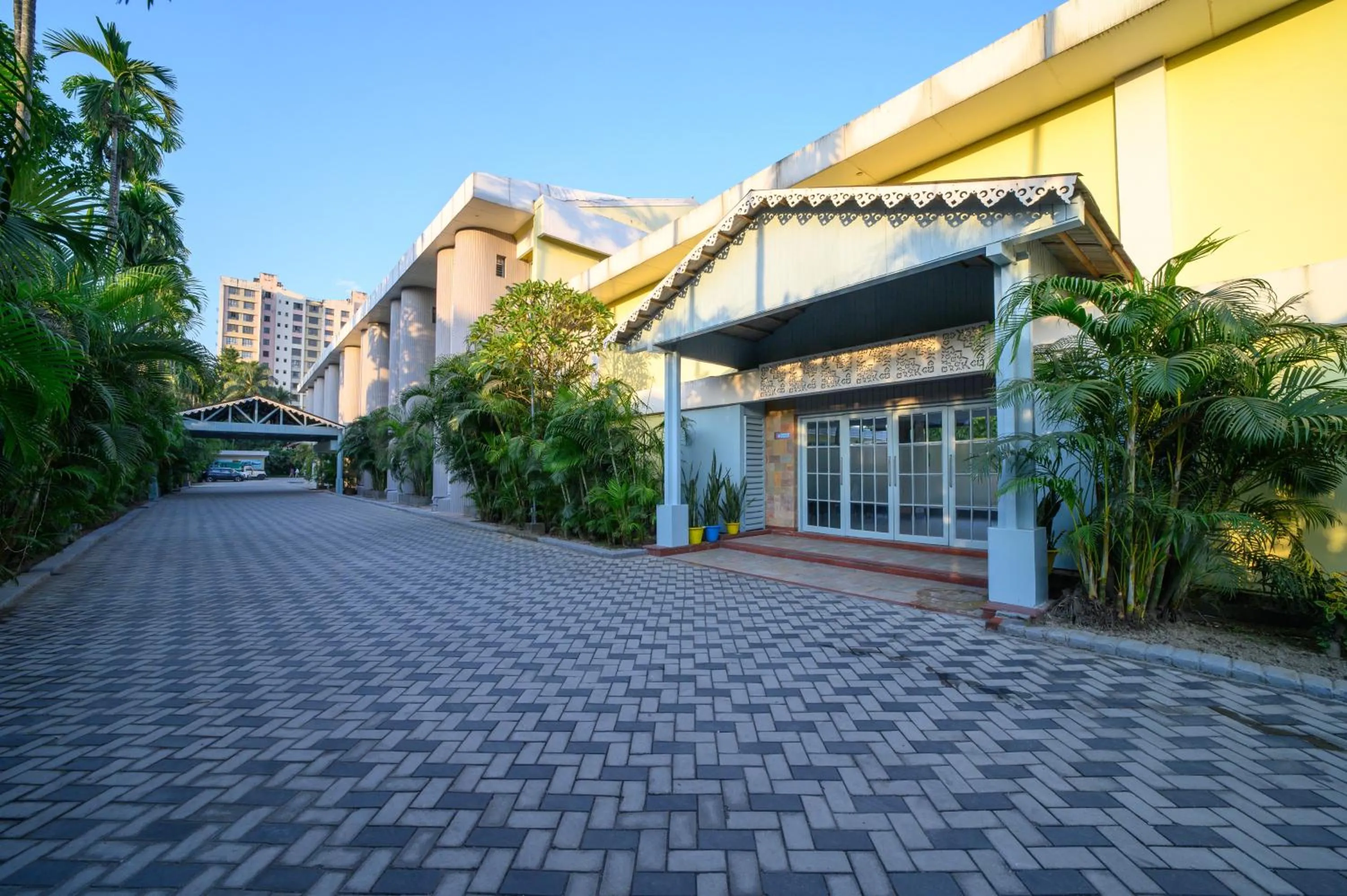 Facade/entrance in Sinclairs Siliguri