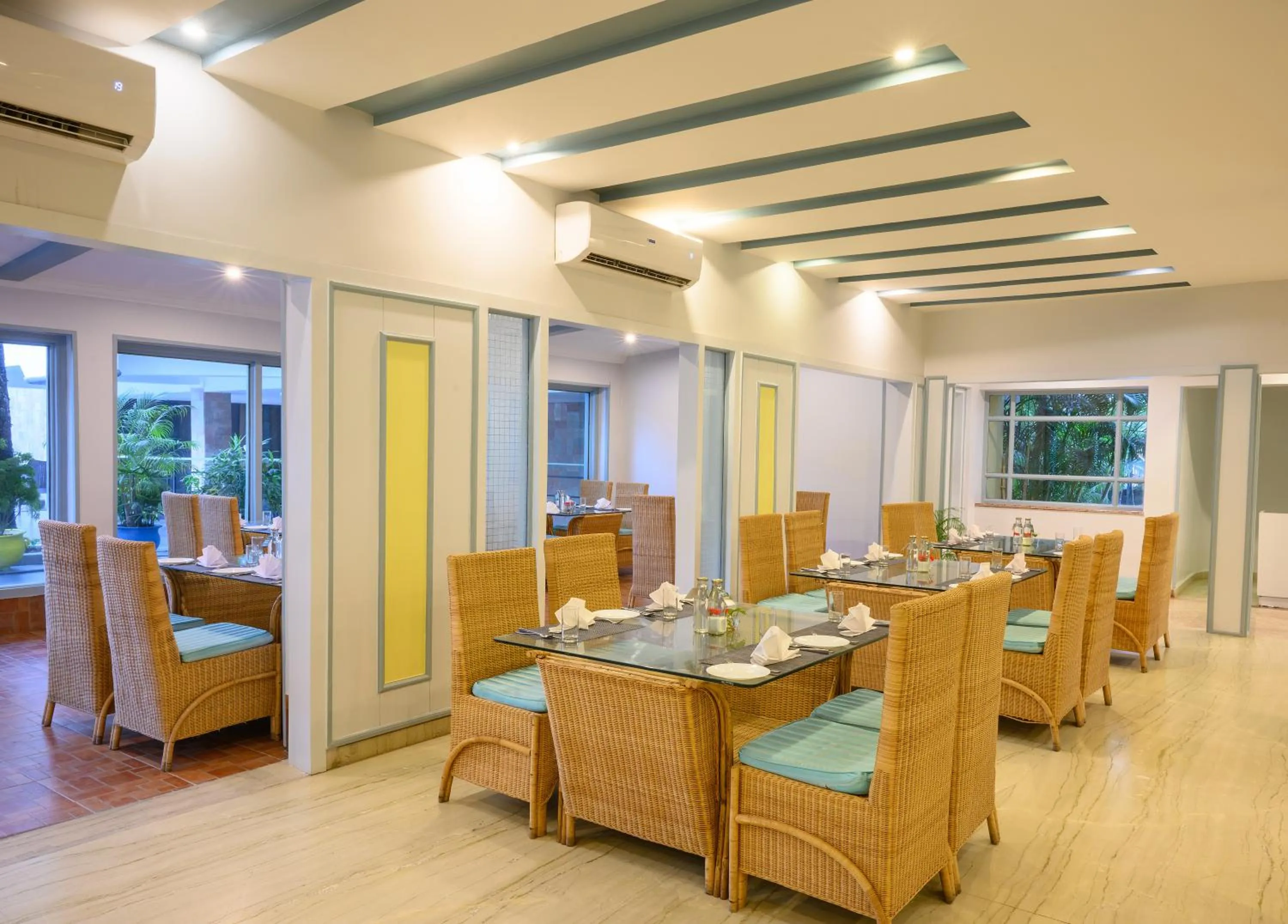 Restaurant/places to eat in Sinclairs Siliguri