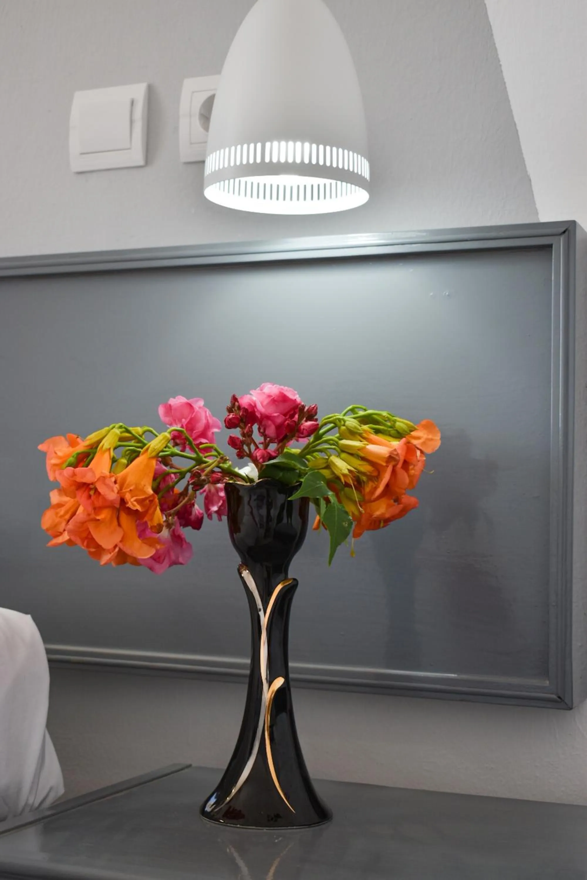 Decorative detail in Oleander Studios