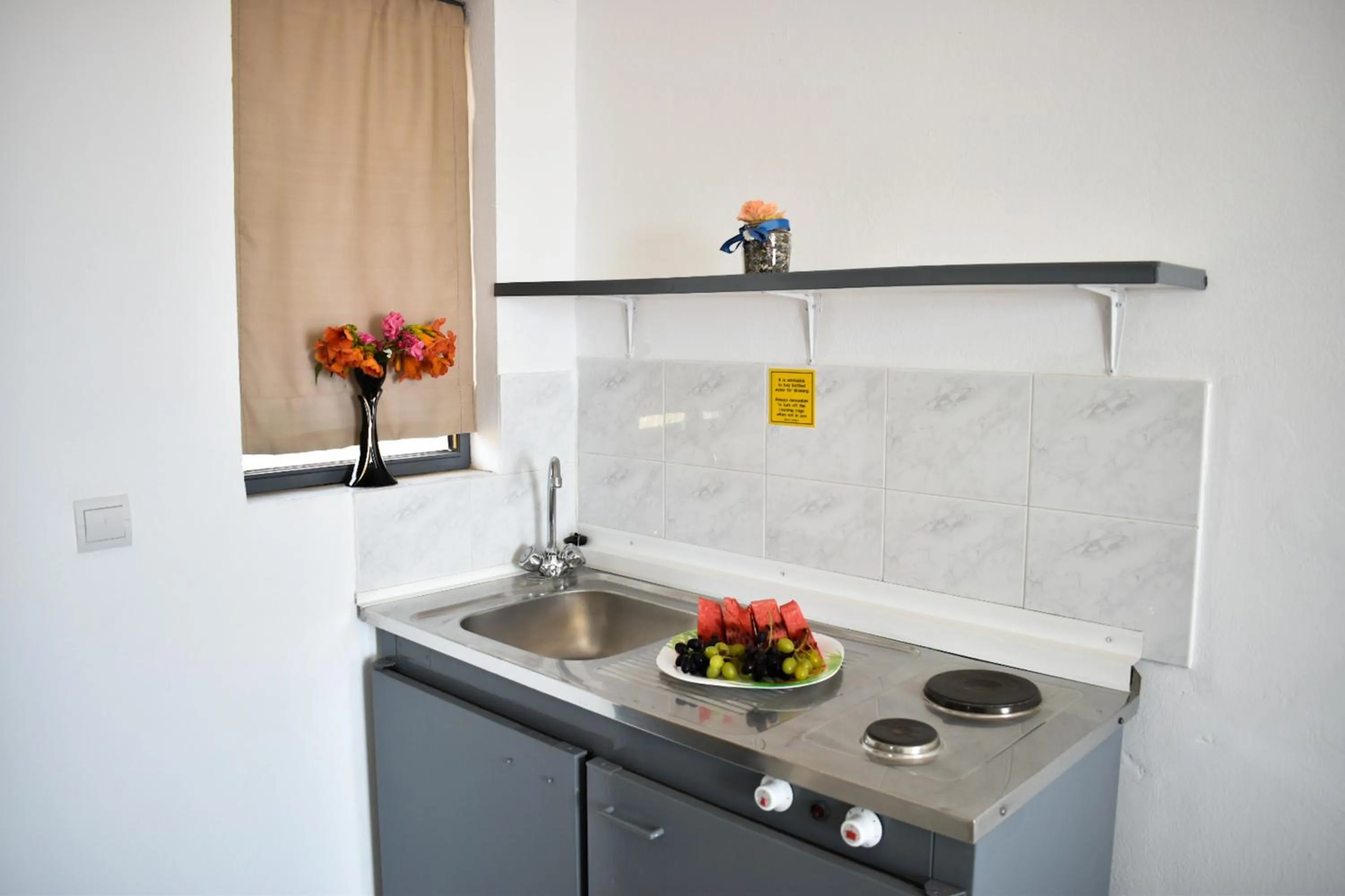 stove in Oleander Studios