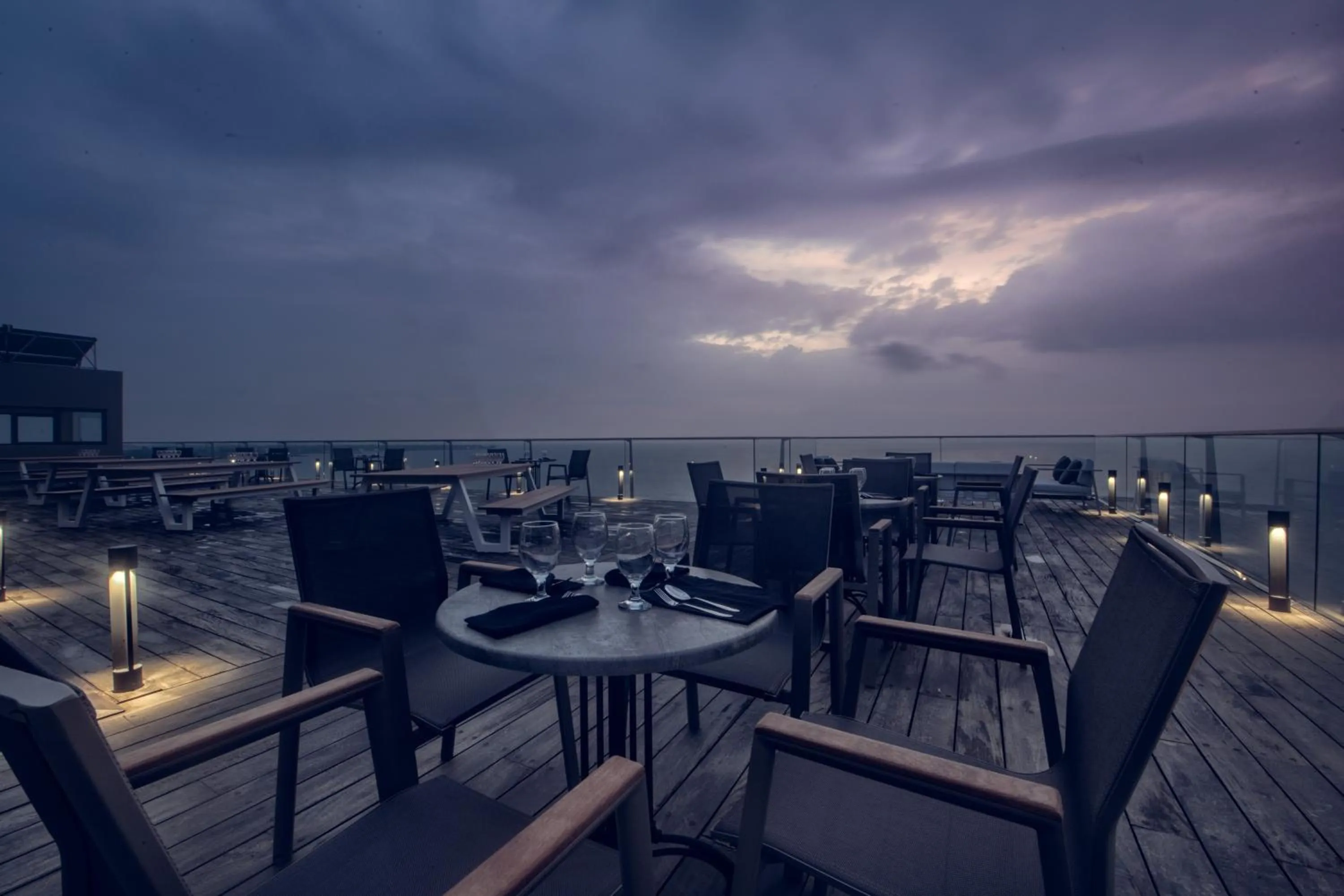 Area and facilities in Pledge Scape