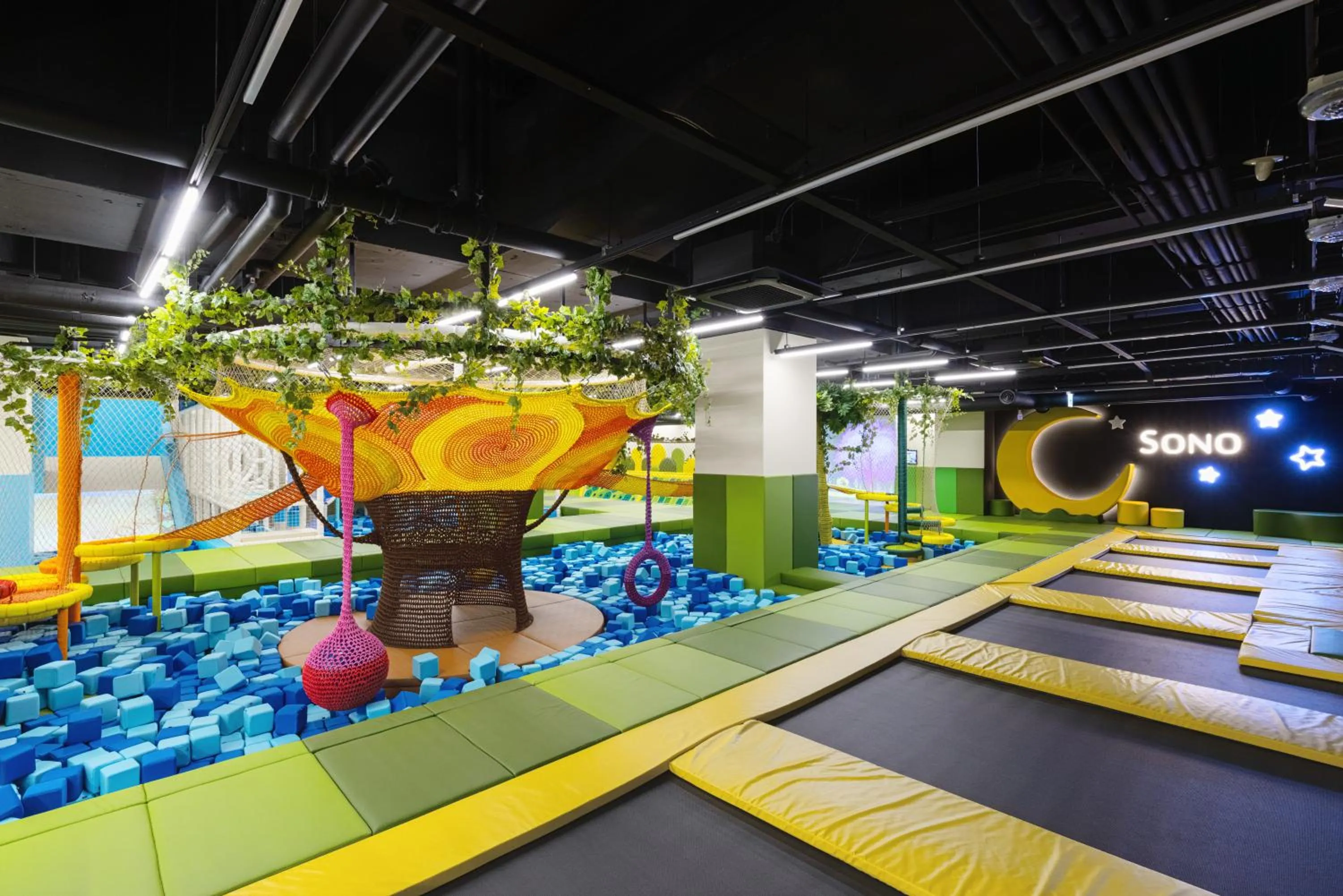 Kids's club in Delpino