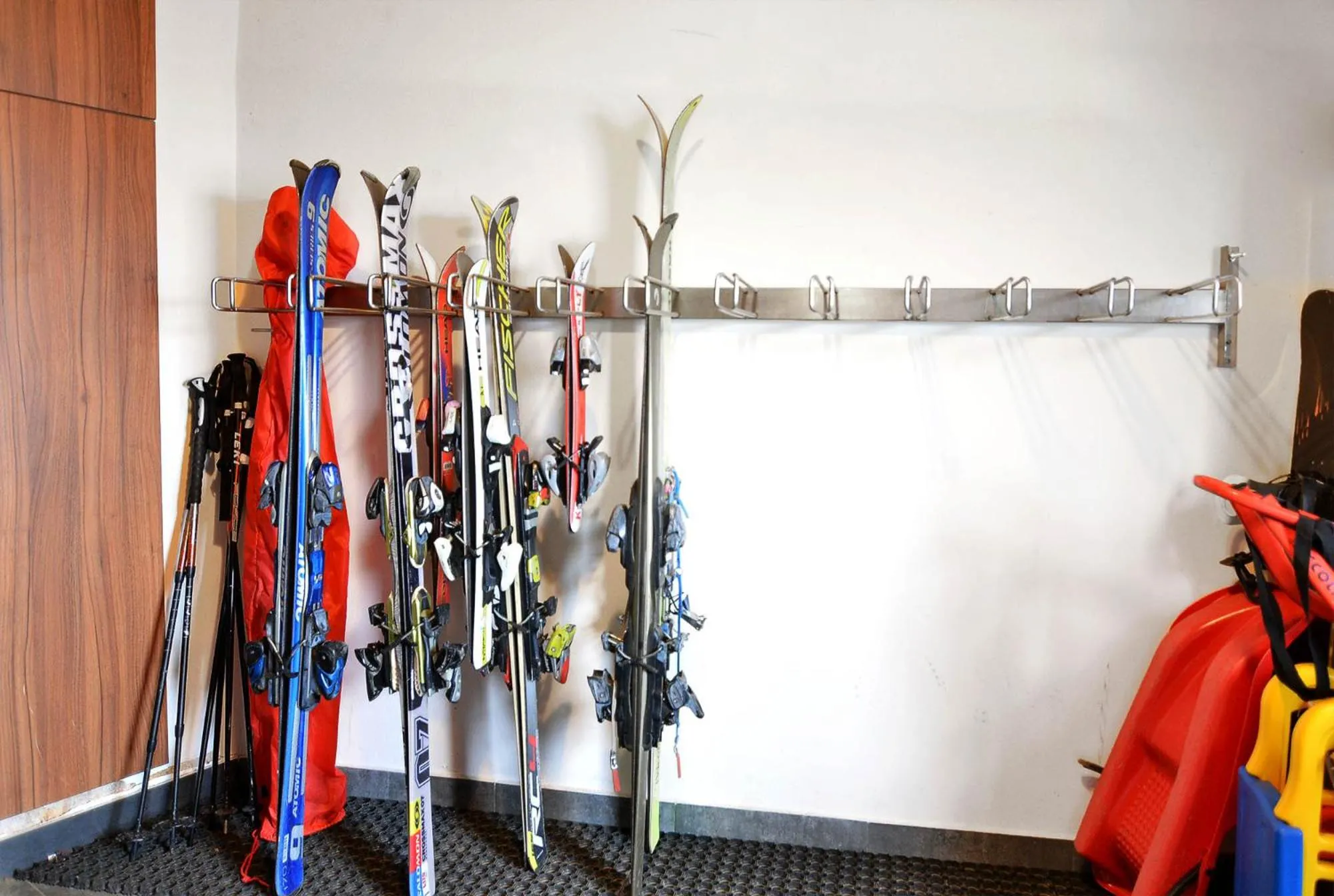 wardrobe in Pensiune & Restaurant Victoria