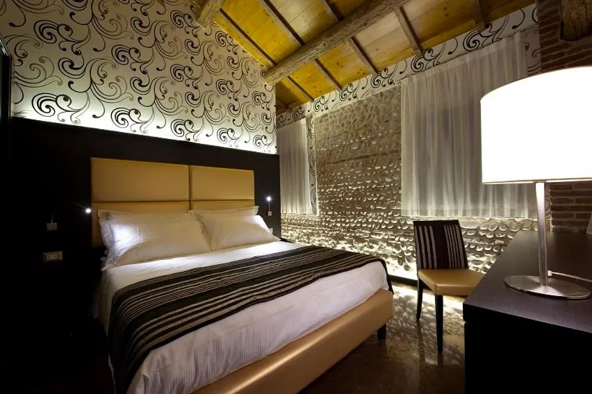 Bed in Villa Solaris Hotel & Residence