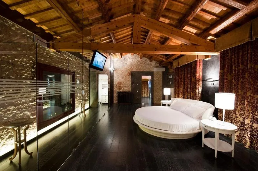 Photo of the whole room, Bed in Villa Solaris Hotel & Residence