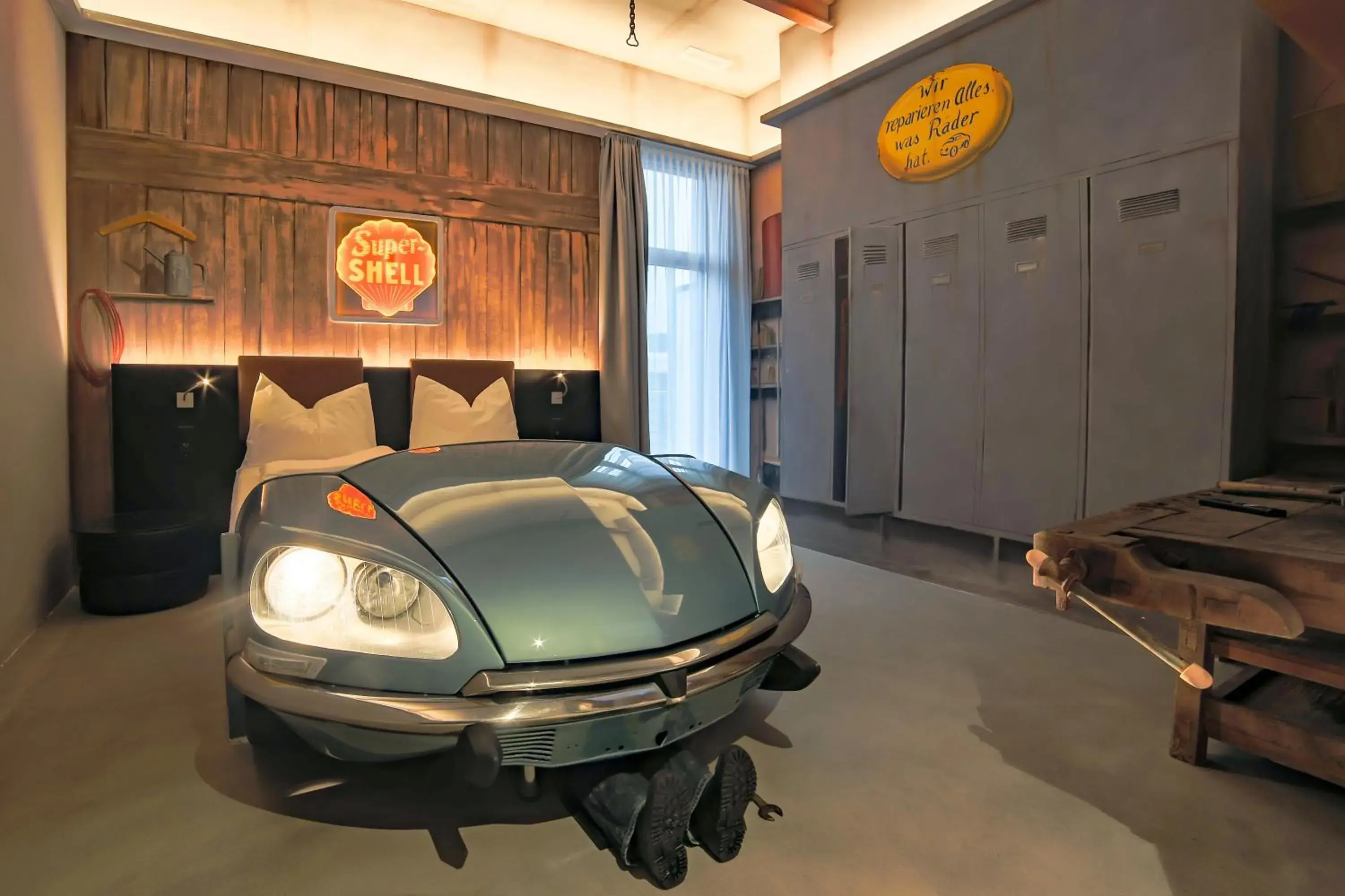 Bed in Self Check-in Hotel von Rotz Bed in Self Check-in Hotel von Rotz