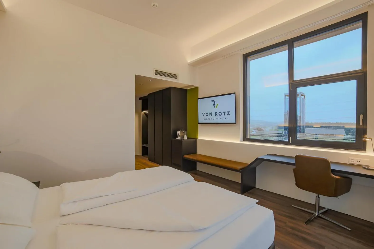 Bed in Hotel von Rotz