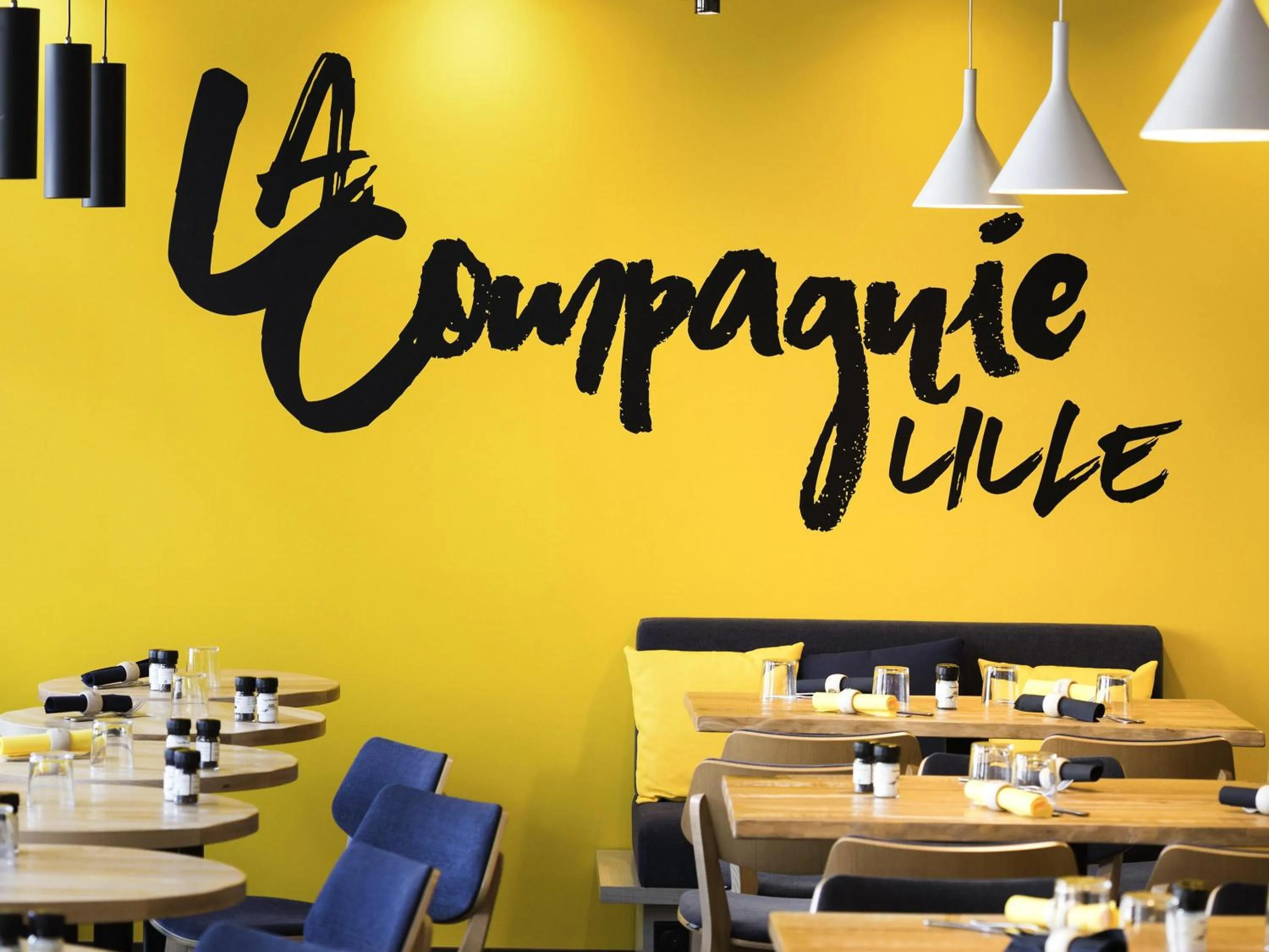 Restaurant/places to eat in ibis Lille Lomme Centre