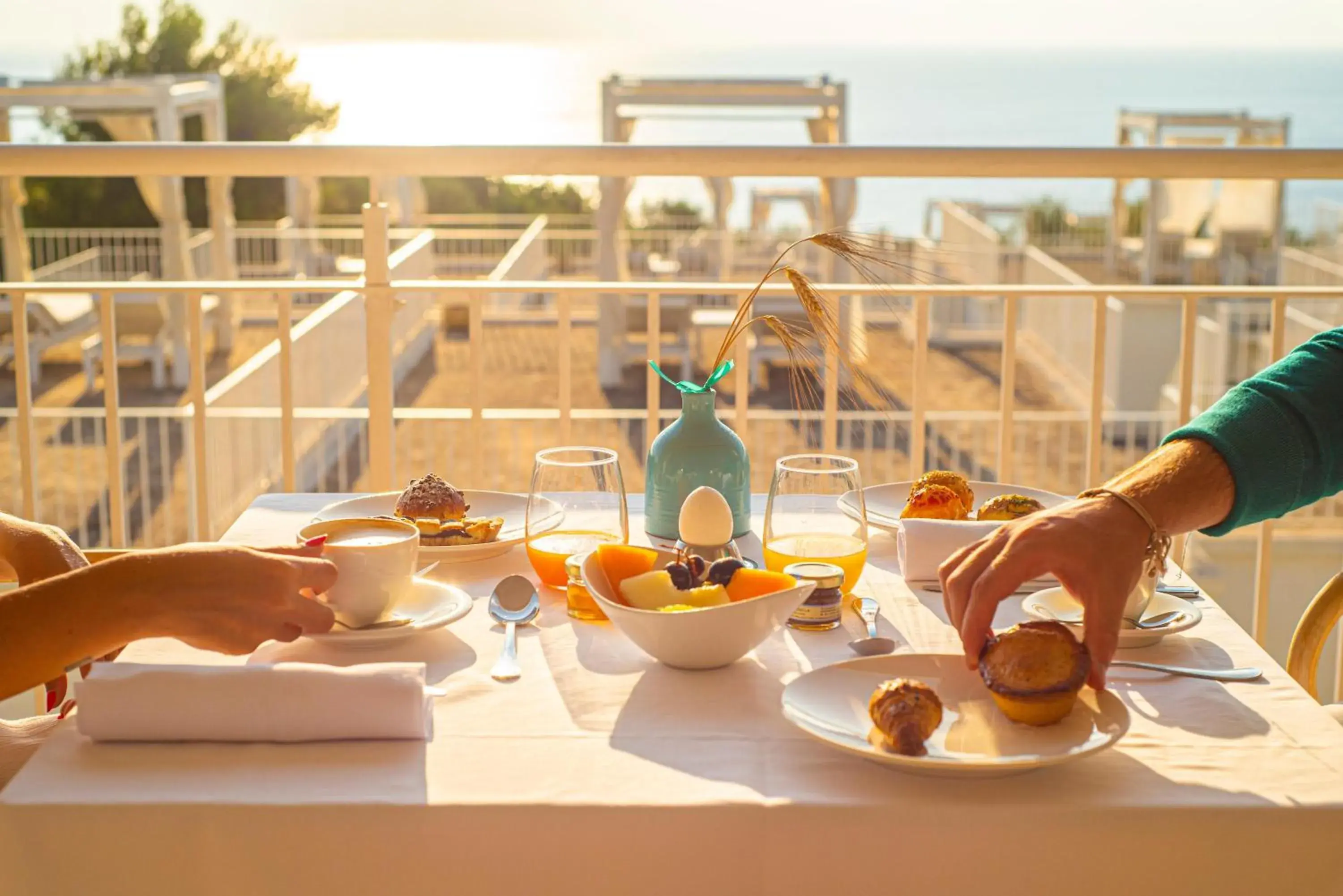 Restaurant/places to eat in Marenea Suite Hotel - CDSHotels Restaurant/places to eat in Marenea Suite Hotel - CDSHotels