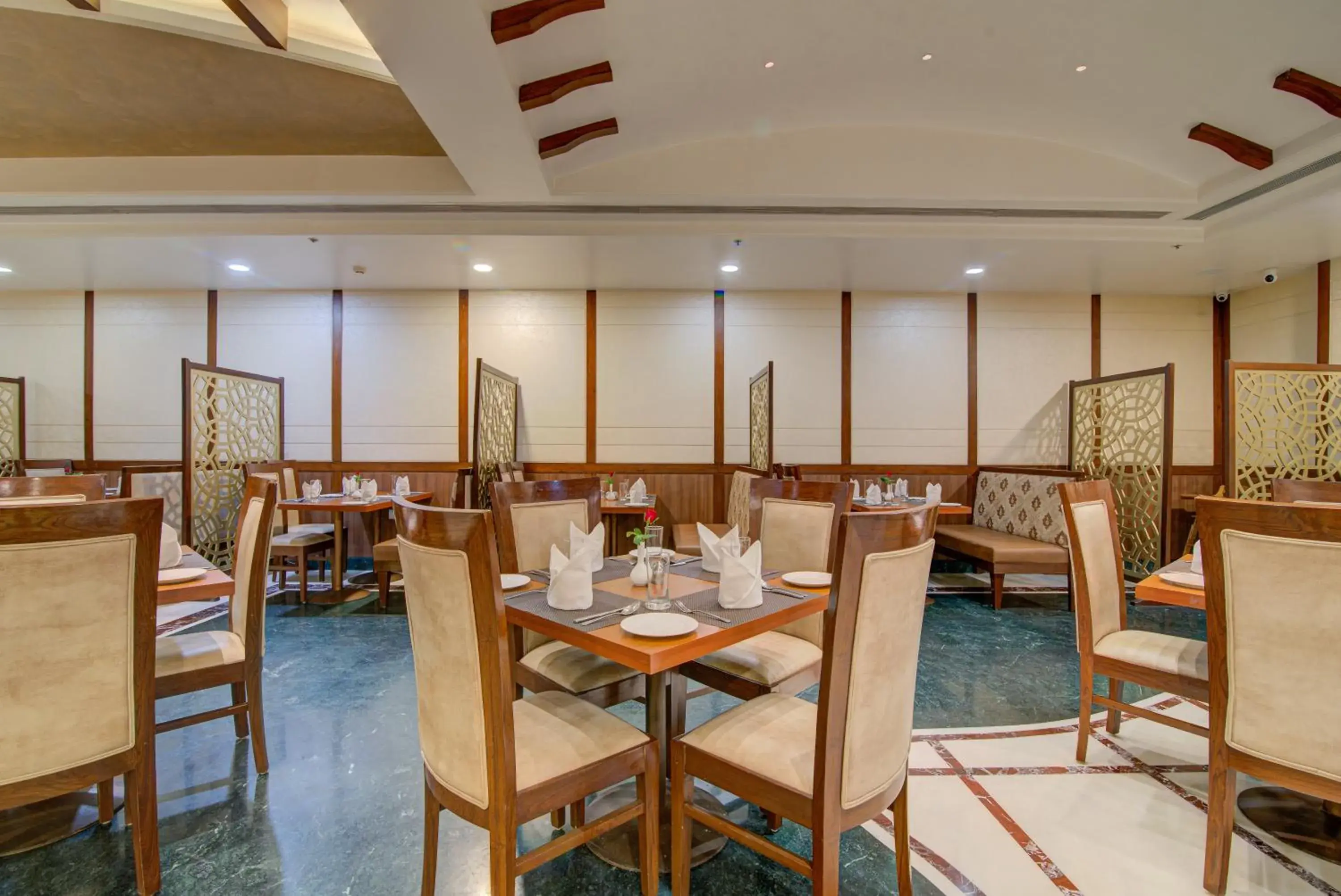 Restaurant/places to eat in Hotel Home In By Amrik Sukhdev Restaurant/places to eat in Hotel Home In By Amrik Sukhdev