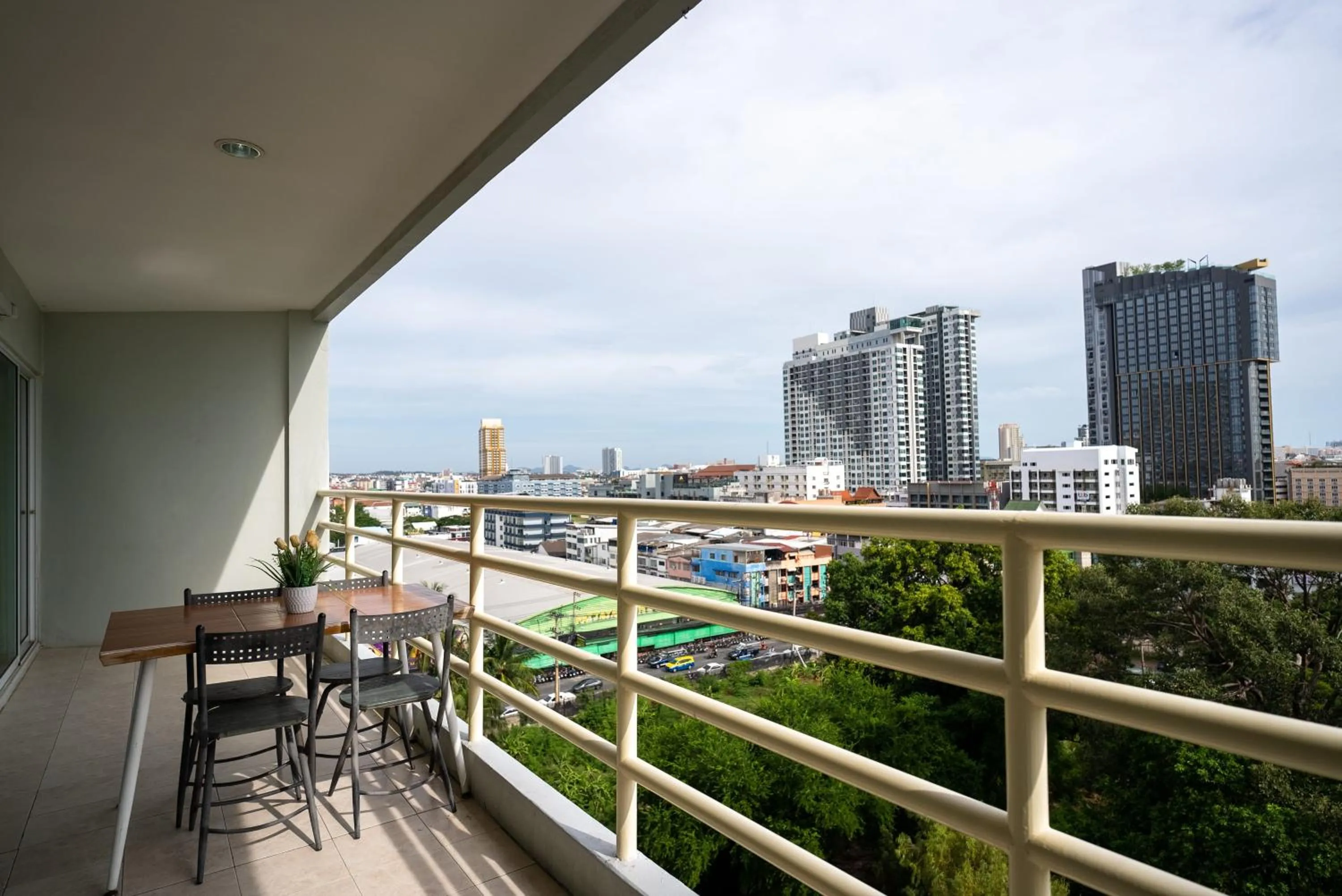 City view in VTSIX at View Talay 6