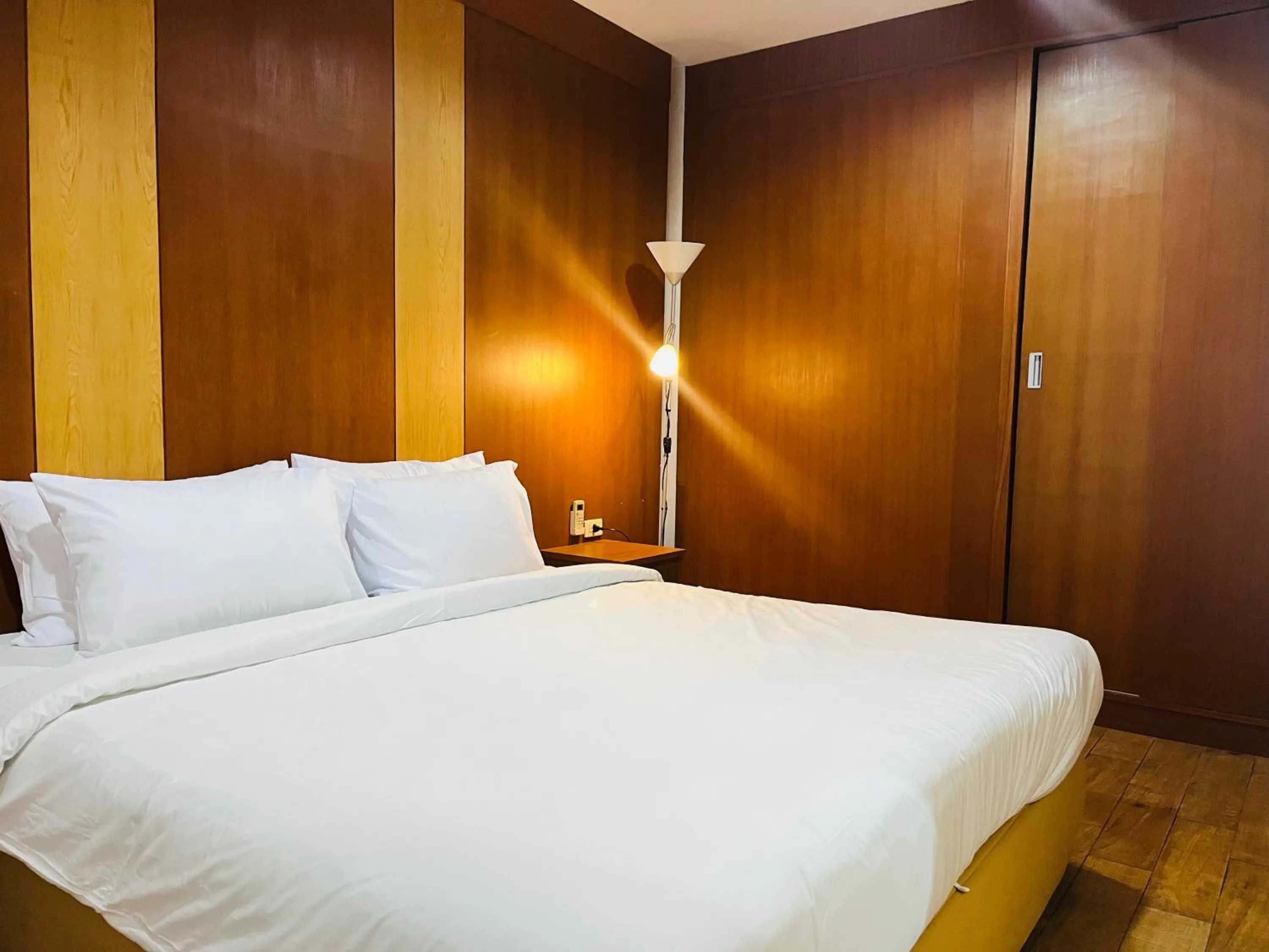 Bed in VTSIX at View Talay 6