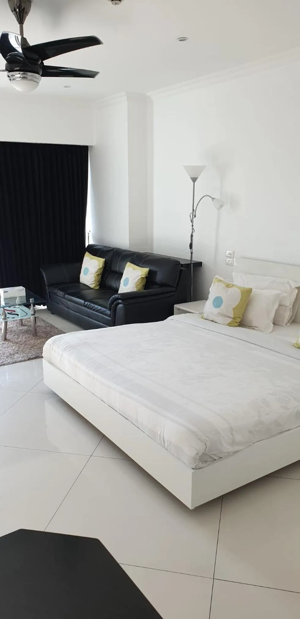 Bed in VTSIX at View Talay 6