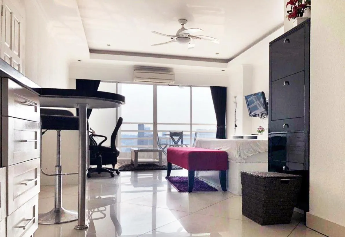 VTSIX at View Talay 6