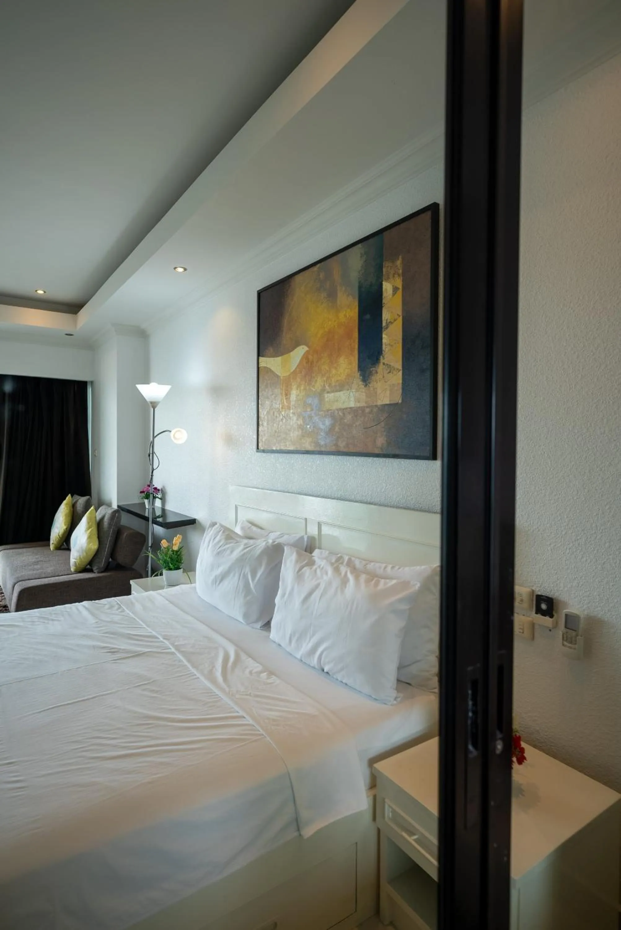 Bed in VTSIX at View Talay 6