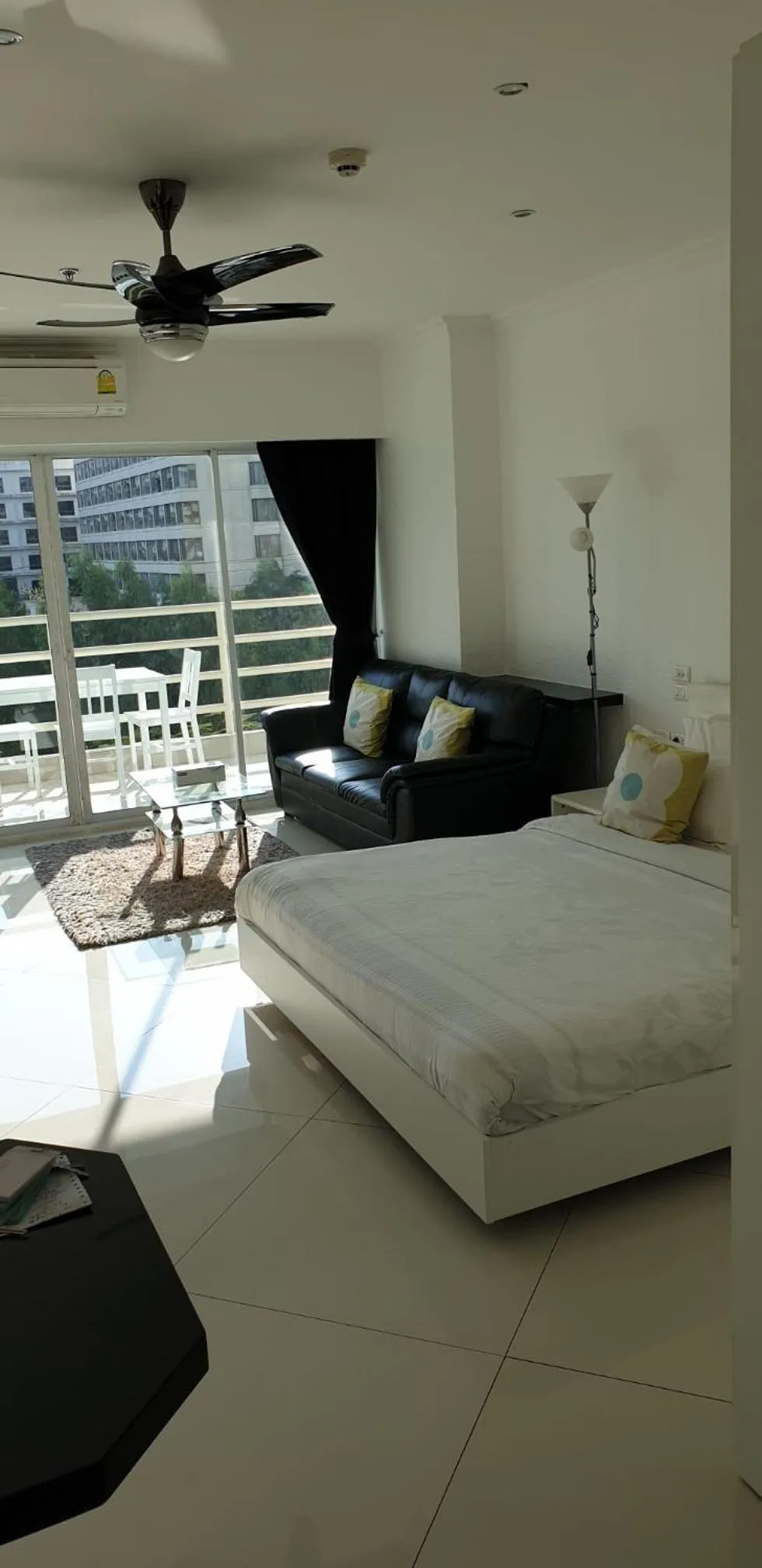 Bed in VTSIX at View Talay 6