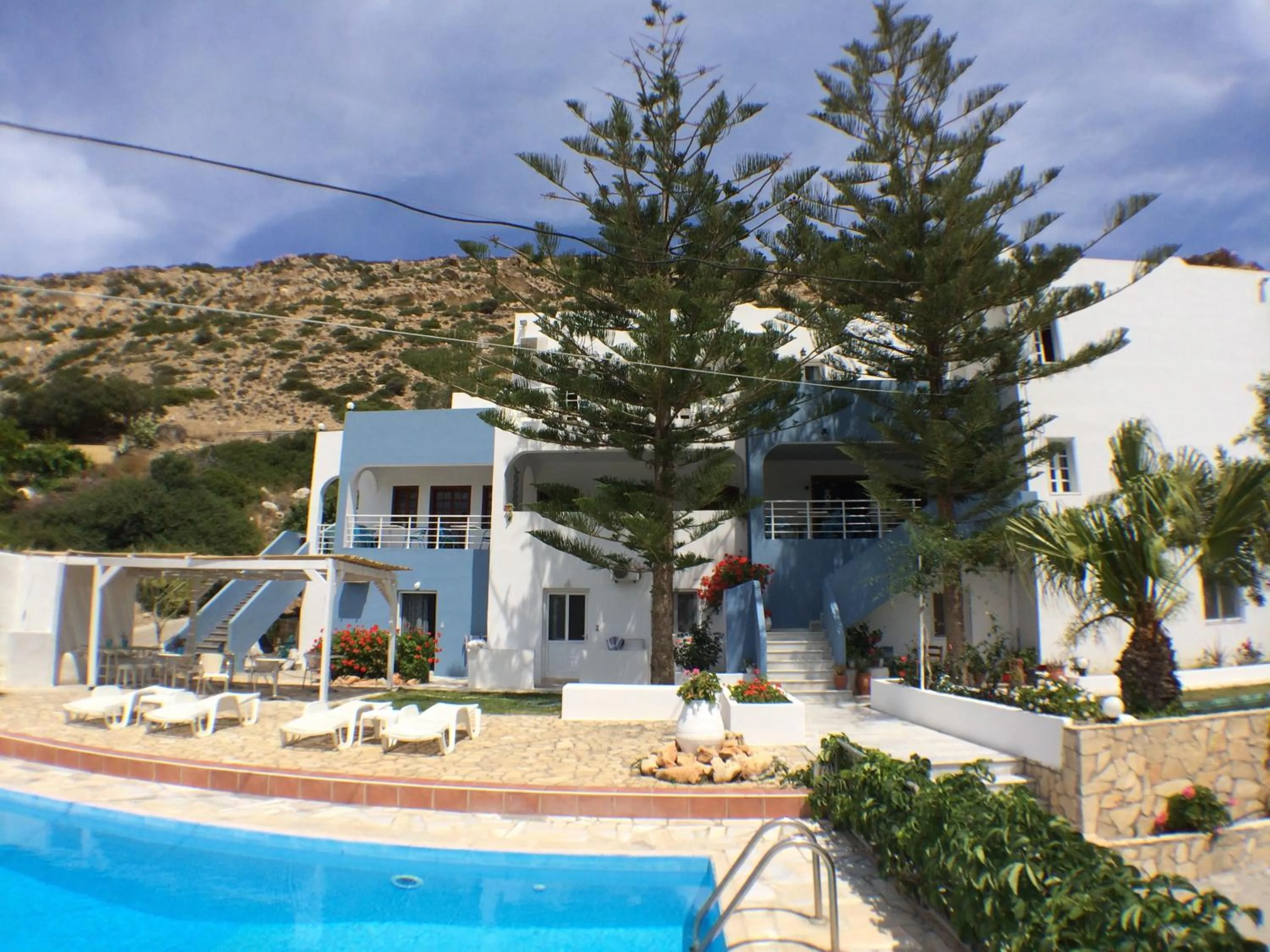Swimming pool in Marina Hotel