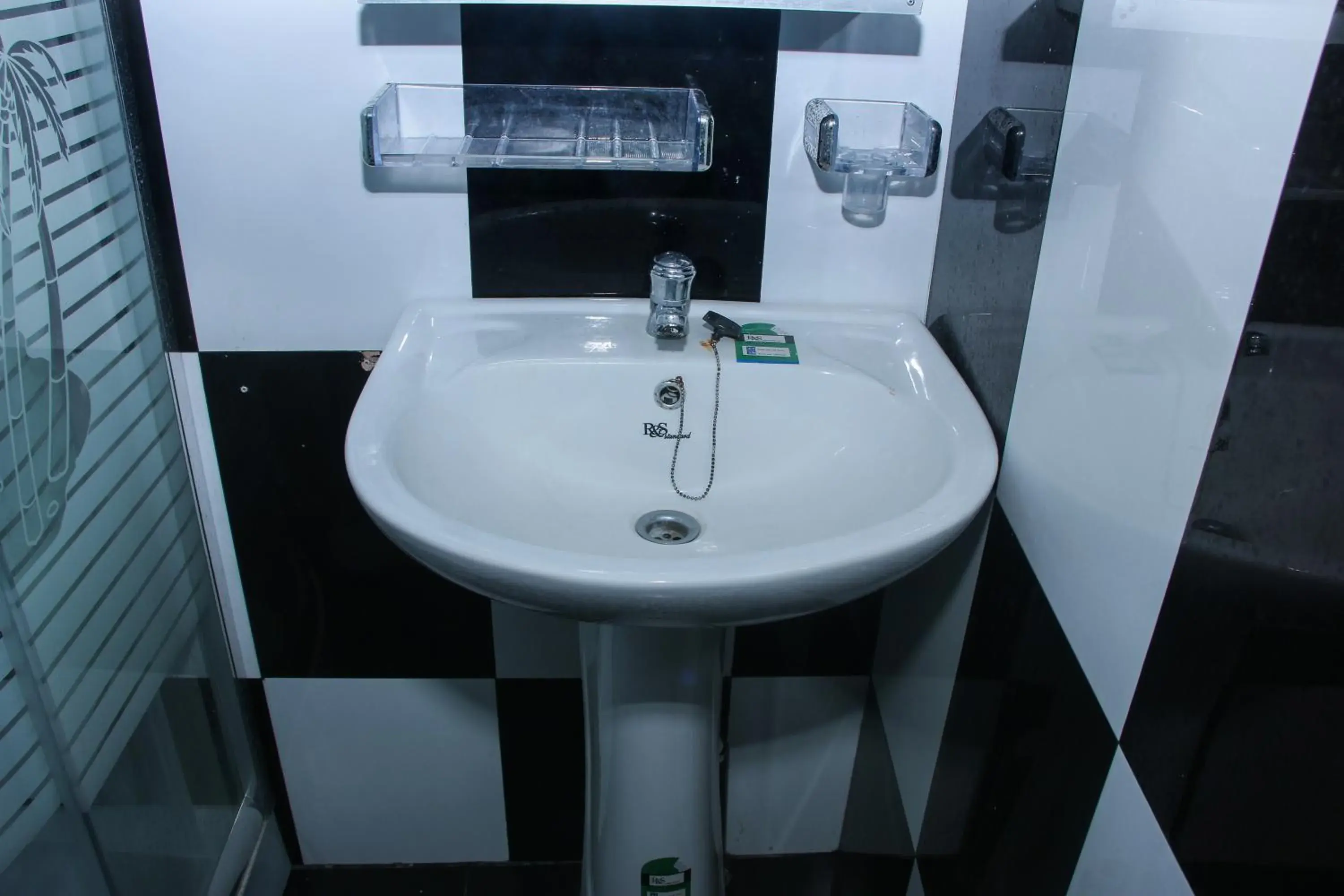 Triple Room with Private Bathroom in Golden Star Guest House Triple Room with Private Bathroom in Golden Star Guest House