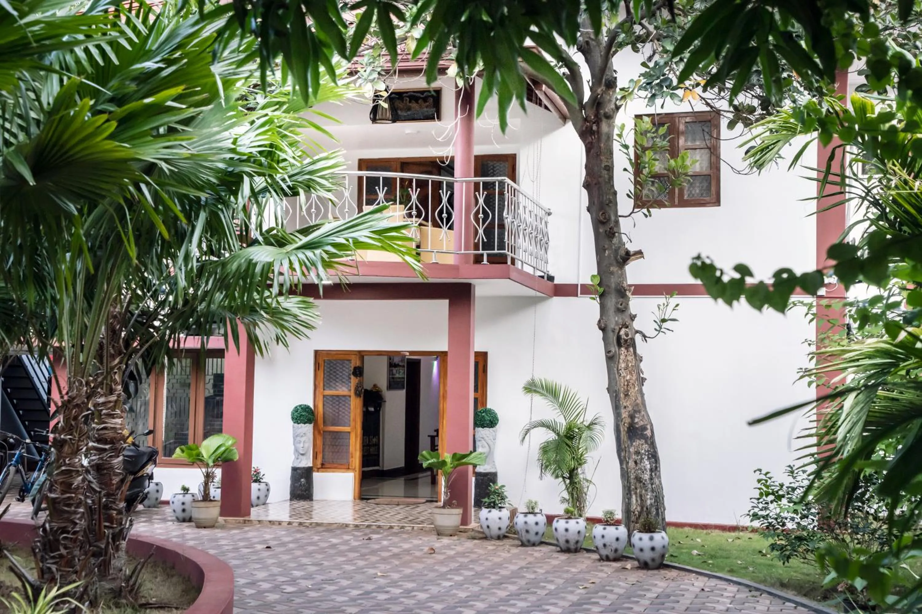 Golden Star Guest House