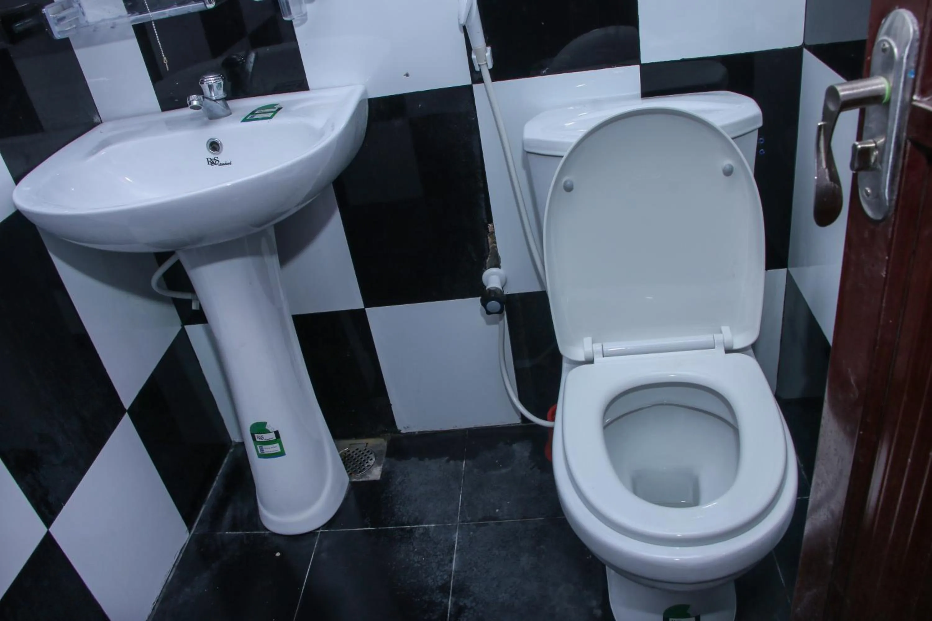 Standard Triple Room in Golden Star Guest House