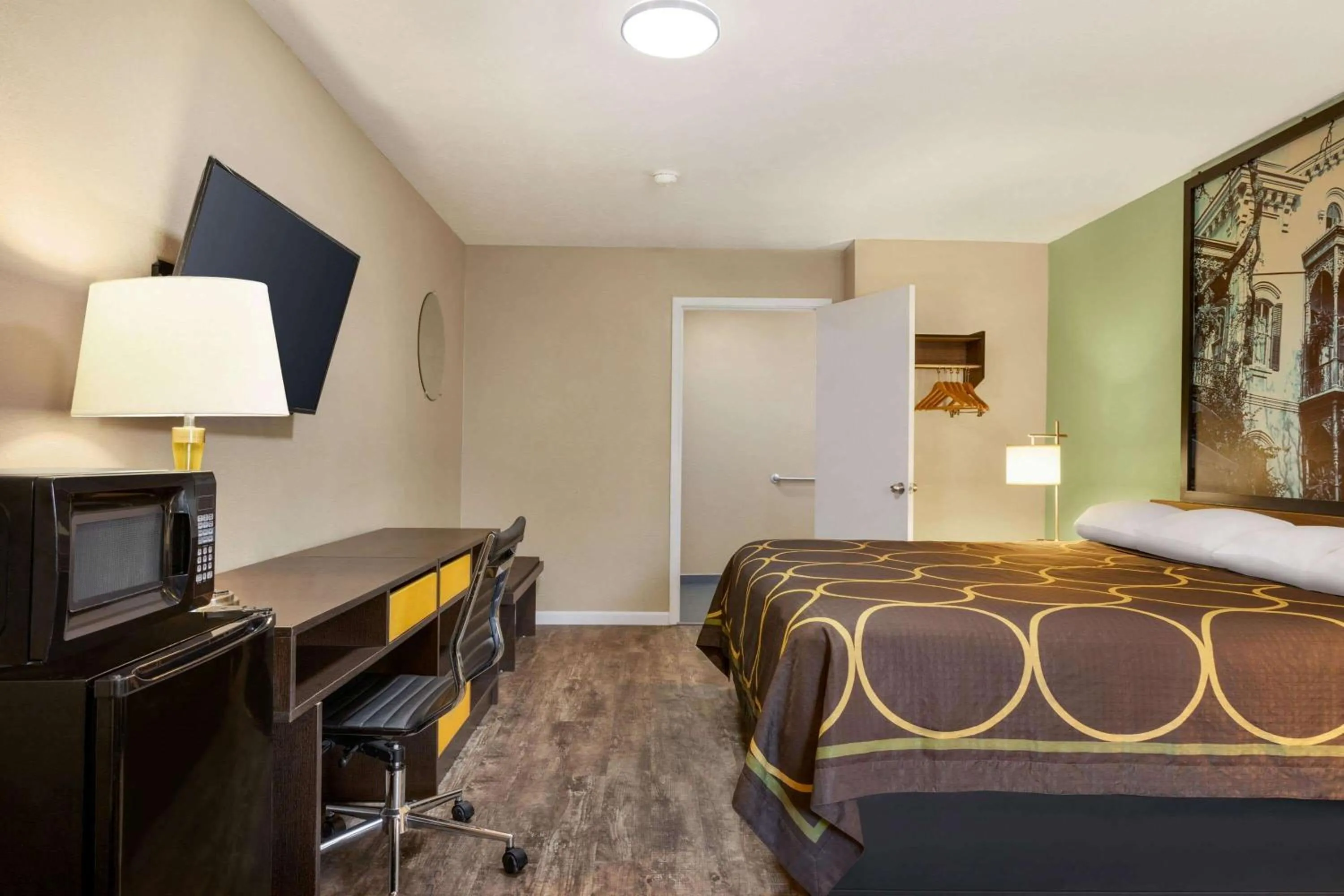 Photo of the whole room, Bed in Super 8 by Wyndham Brookhaven