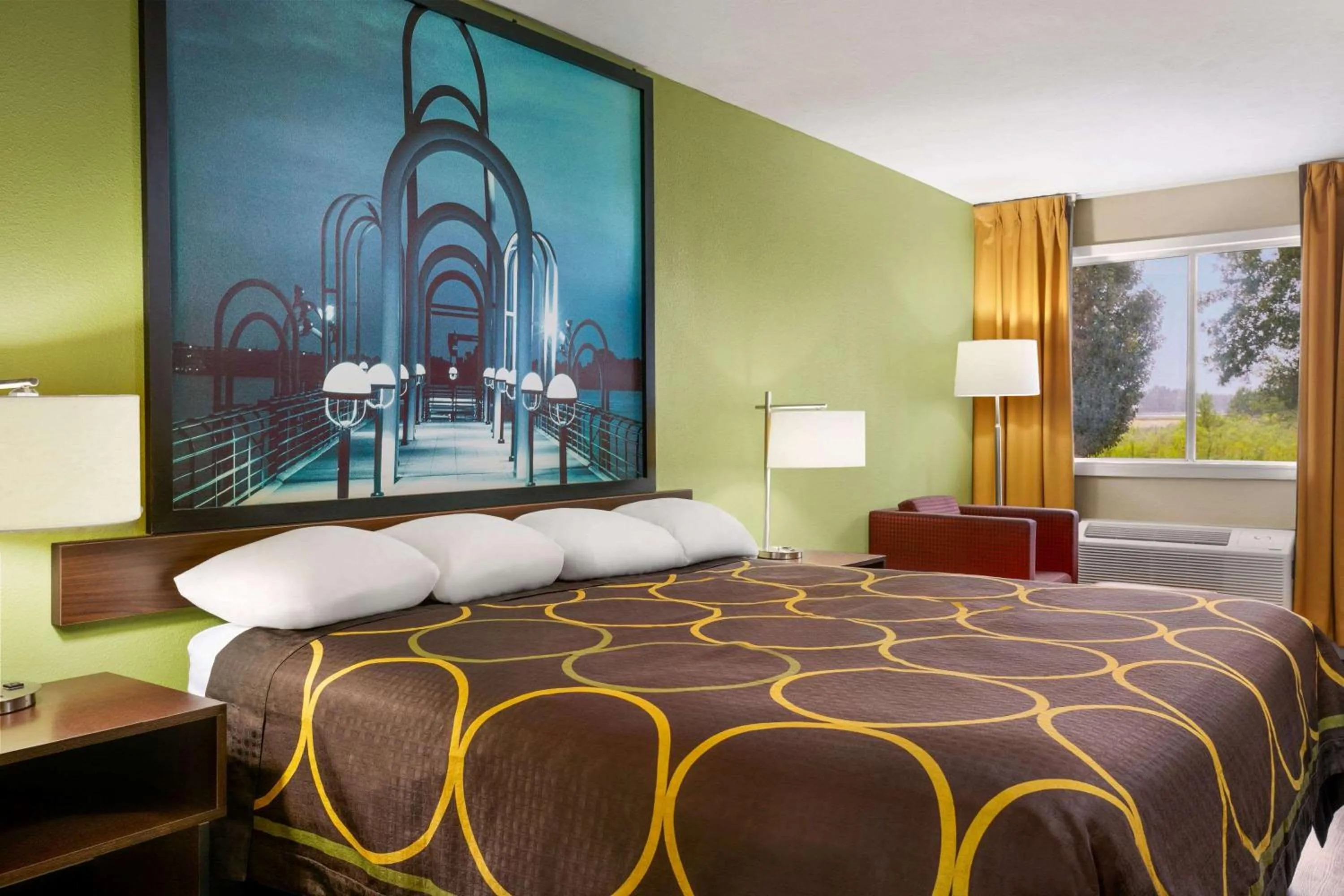 Photo of the whole room, Bed in Super 8 by Wyndham Brookhaven