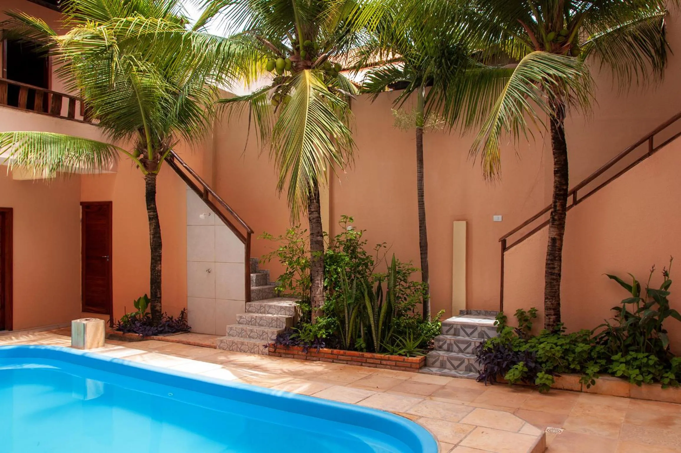 Swimming pool in Hotel Alta Vista
