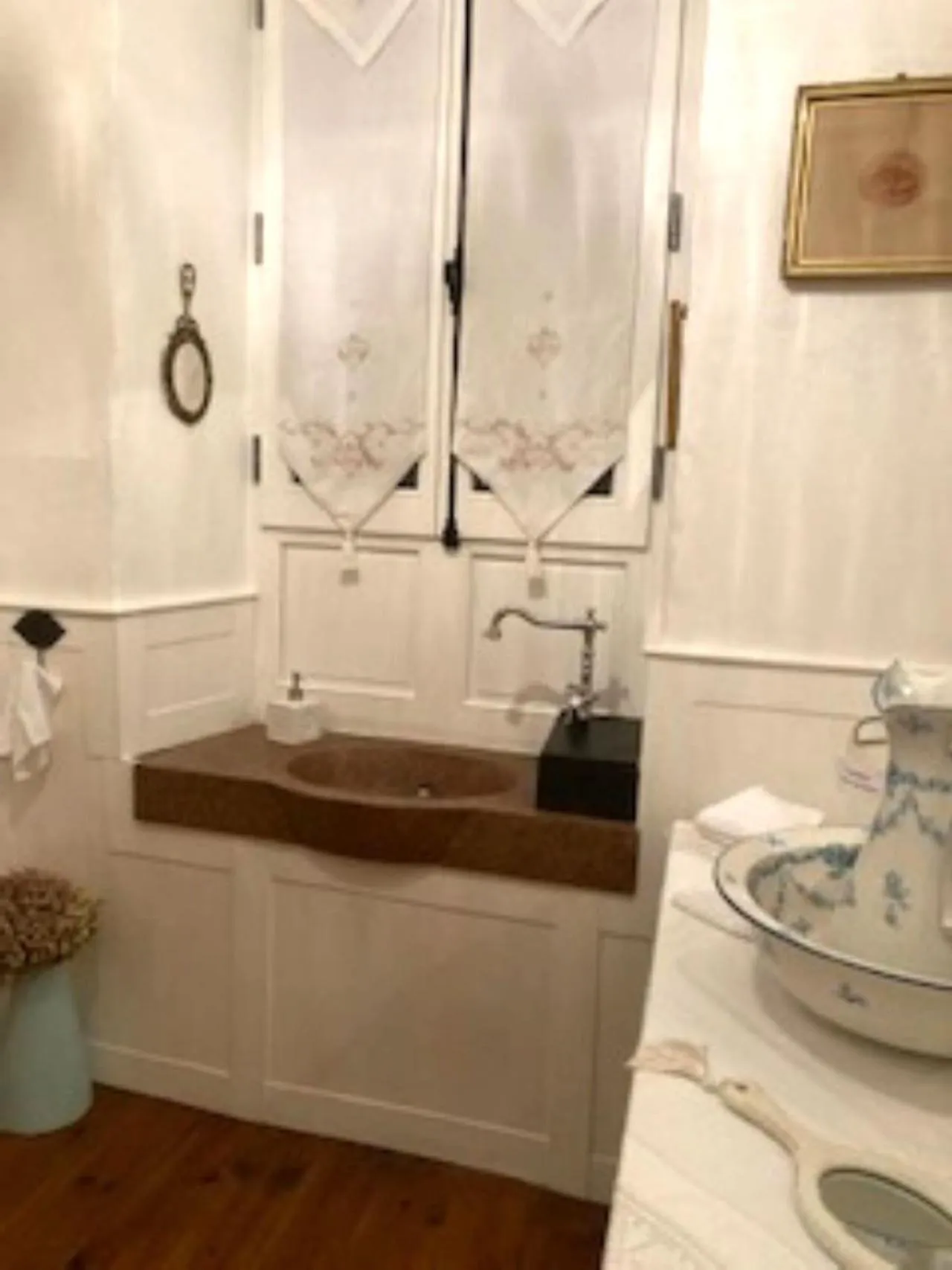 Toilet in Chez Providence Chambres et Table d'Hôtes