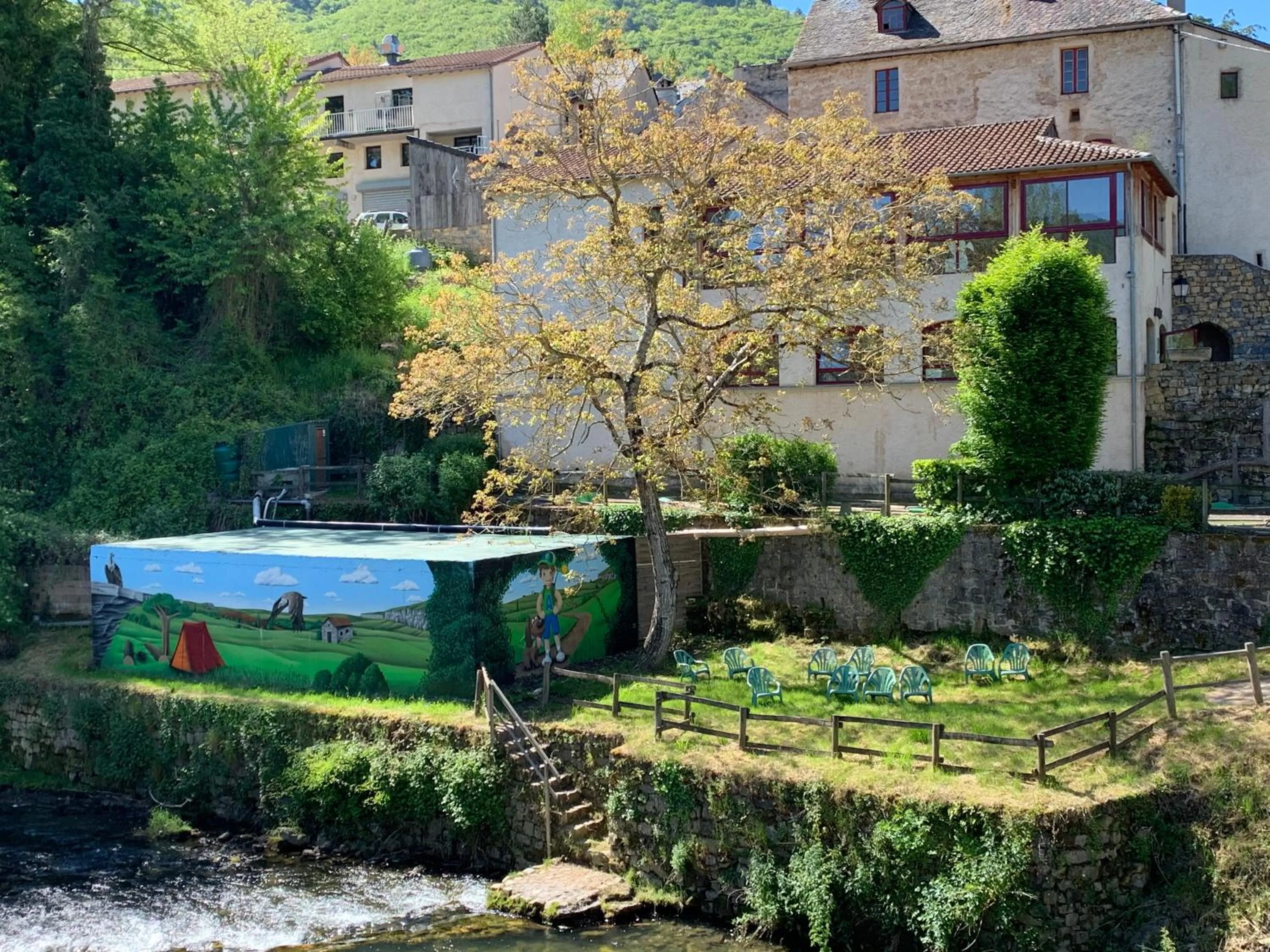 Property building in Camping RCN Val de Cantobre