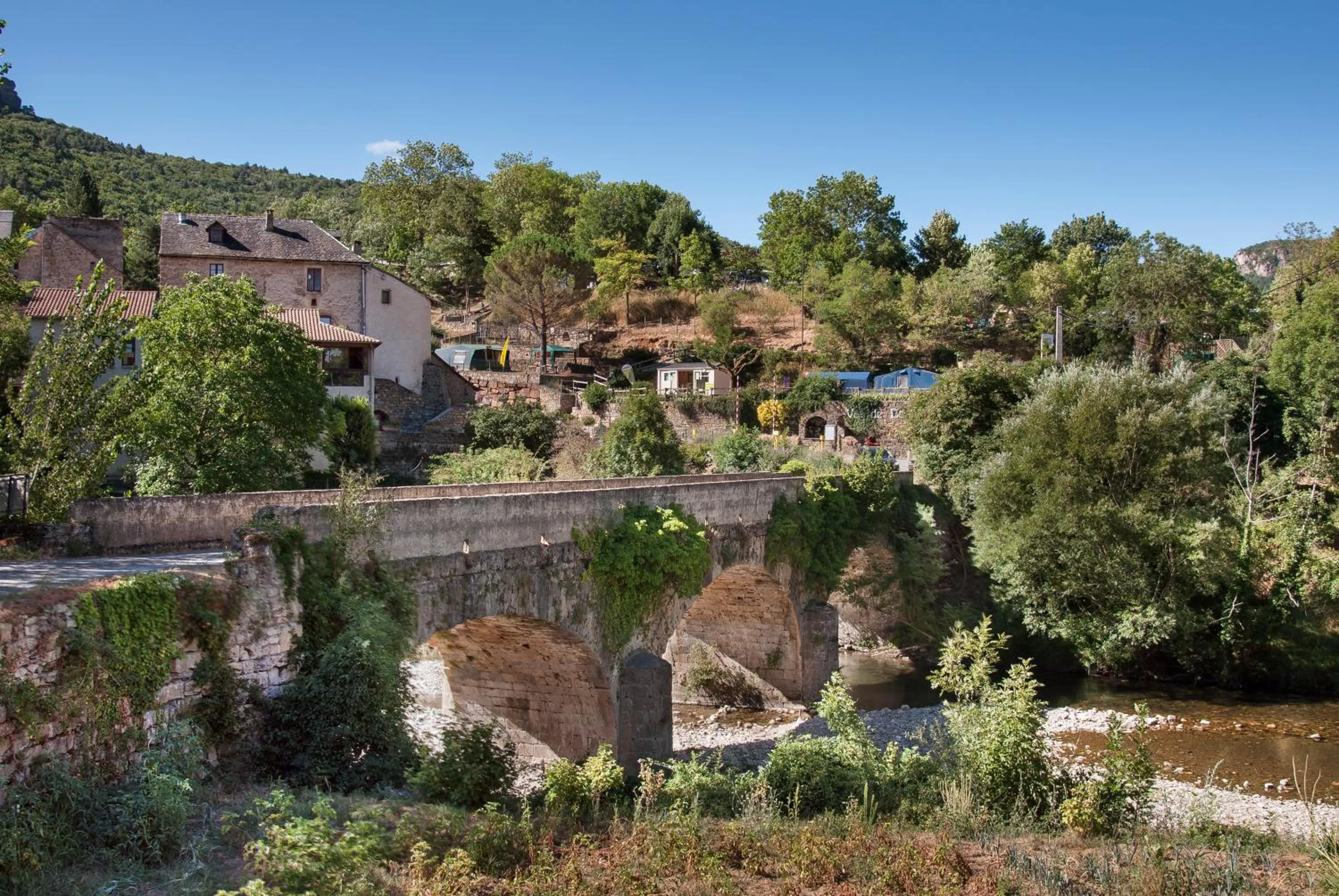 River view in Camping RCN Val de Cantobre