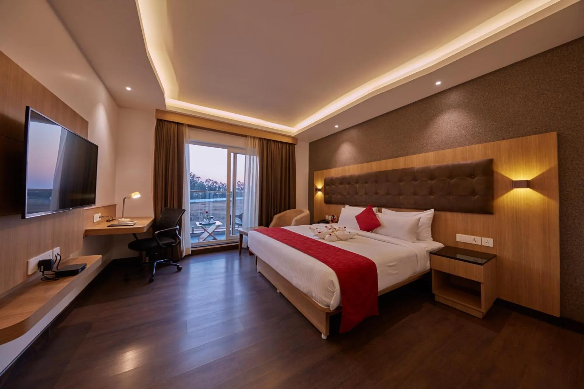 Photo of the whole room, Bed in Shivas Galaxy Hotel