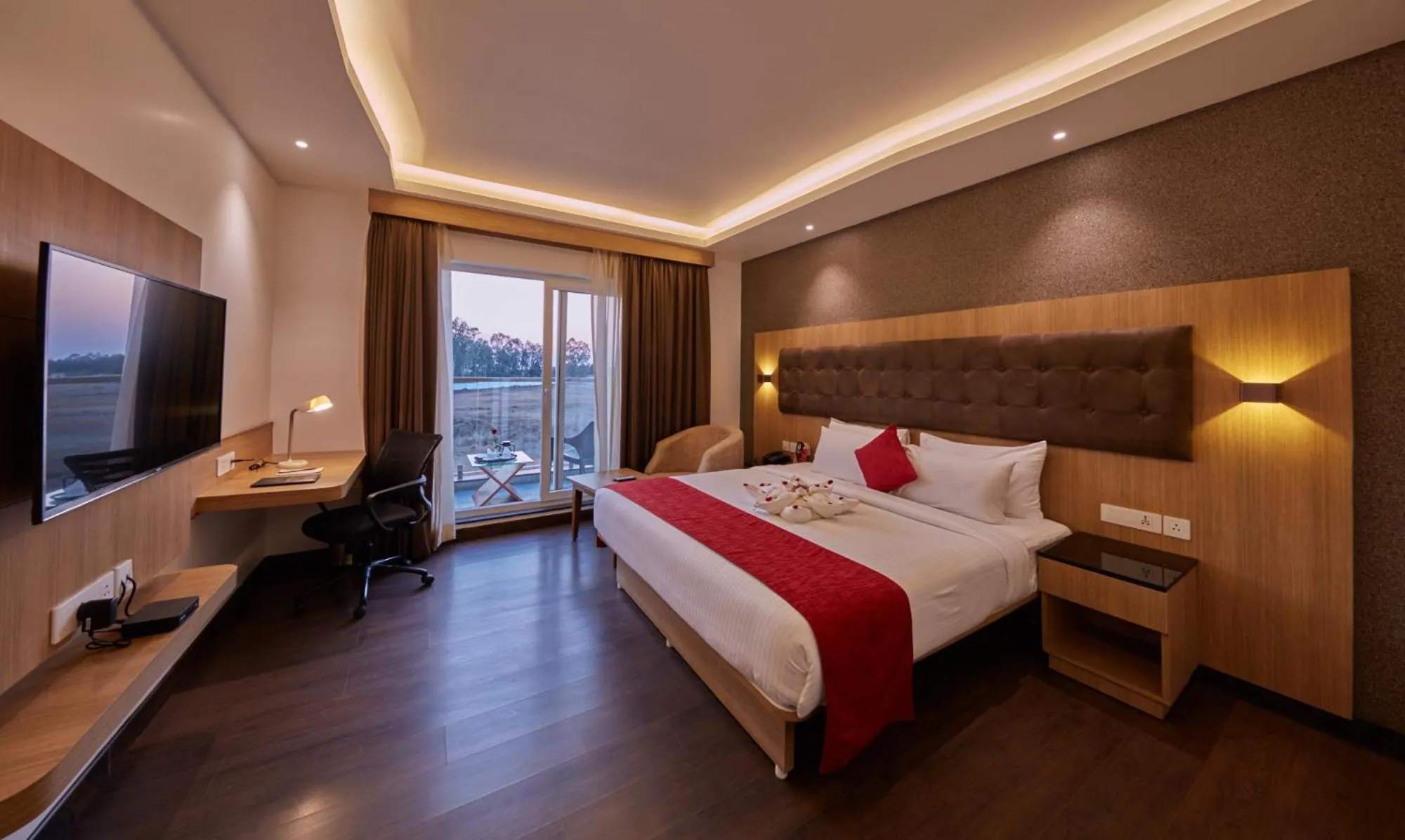 Bedroom, Bed in Shivas Galaxy Hotel