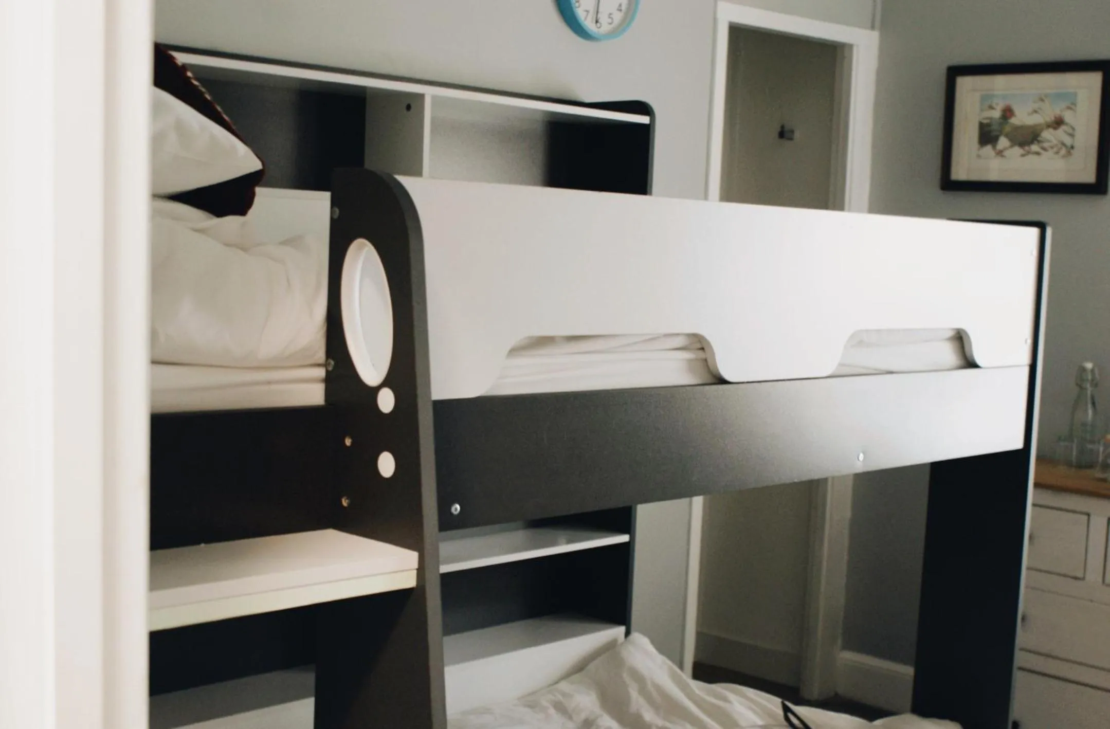 Bedroom, Bed in Ranscombe House