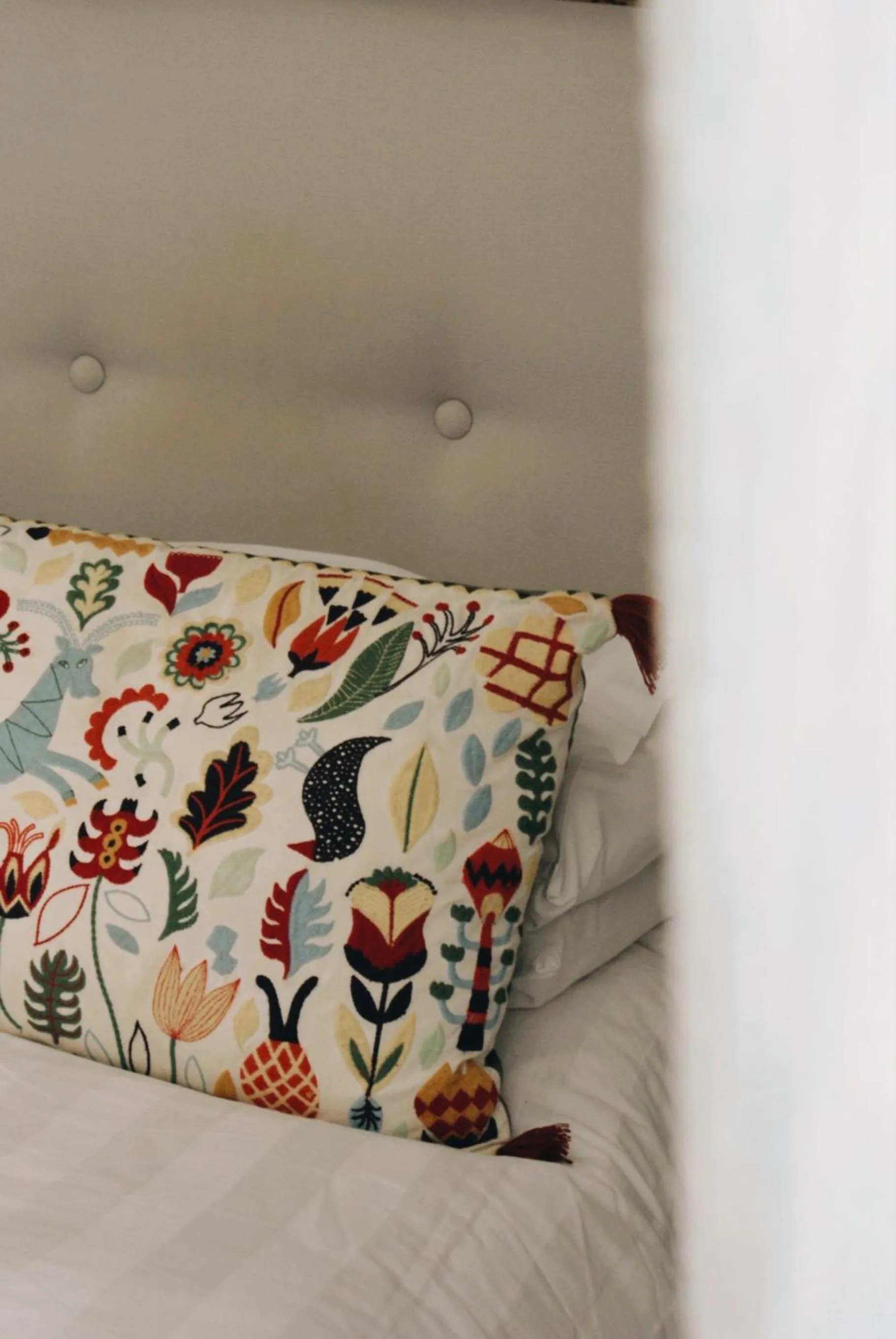 Bed in Ranscombe House