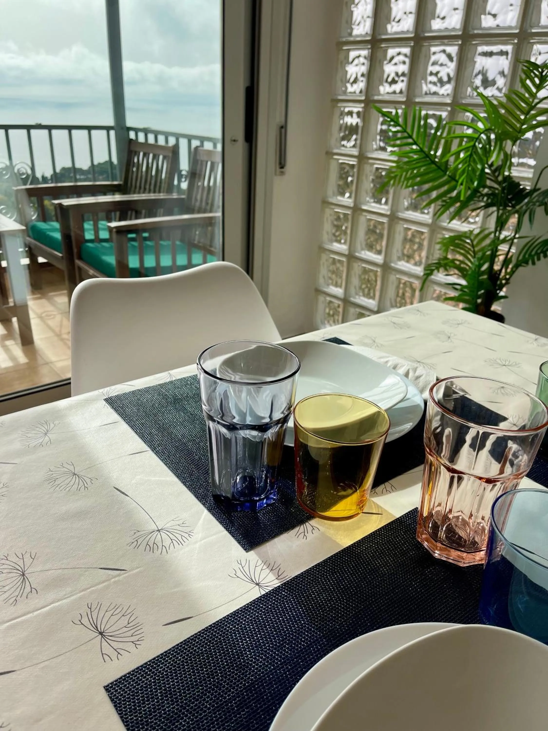 Dining area in LA CASA BLUE , Mediterranean Boutique-Villa in Santa Cristina Beach