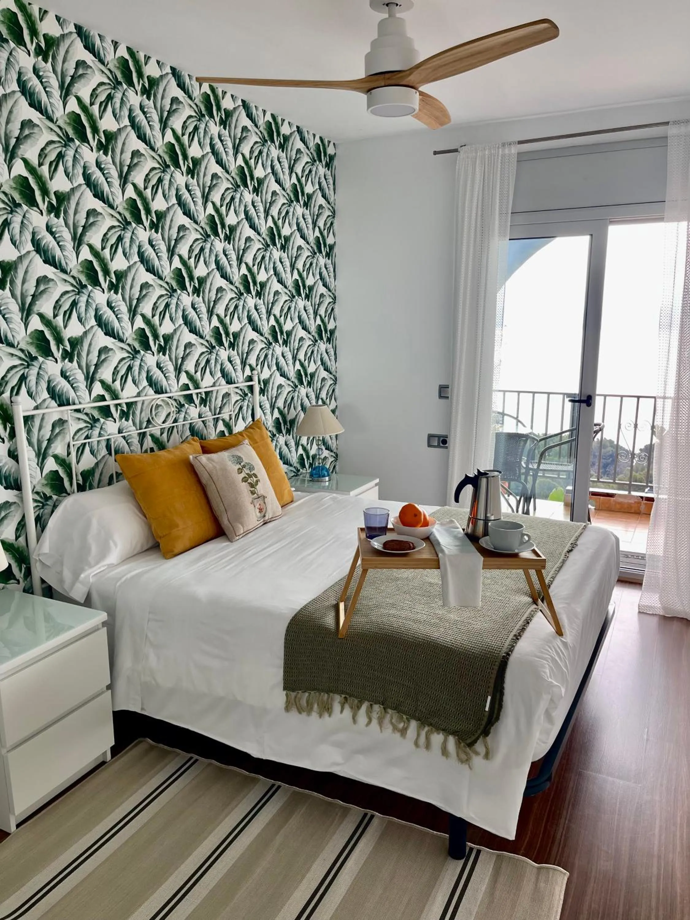 Bed in LA CASA BLUE , Mediterranean Boutique-Villa in Santa Cristina Beach