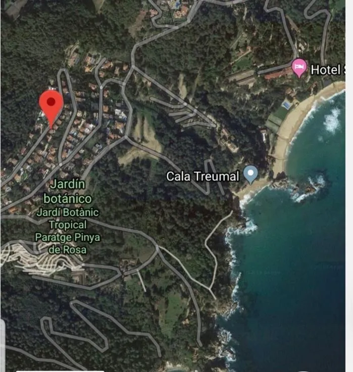 Bird's eye view in LA CASA BLUE , Mediterranean Boutique-Villa in Santa Cristina Beach